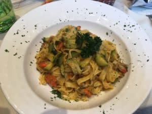 Vegetarian pasta at L'Olandese Volante in Venice, Italy