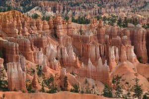 Rim Trail: Sunset Point to Sunrise Point at Bryce Canyon National Park in Utah