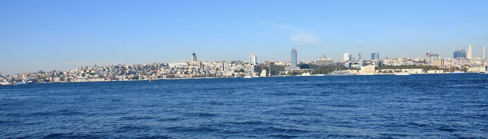 Looking out onto the Bosporus from Üsküdar Square, Istanbul, Turkey