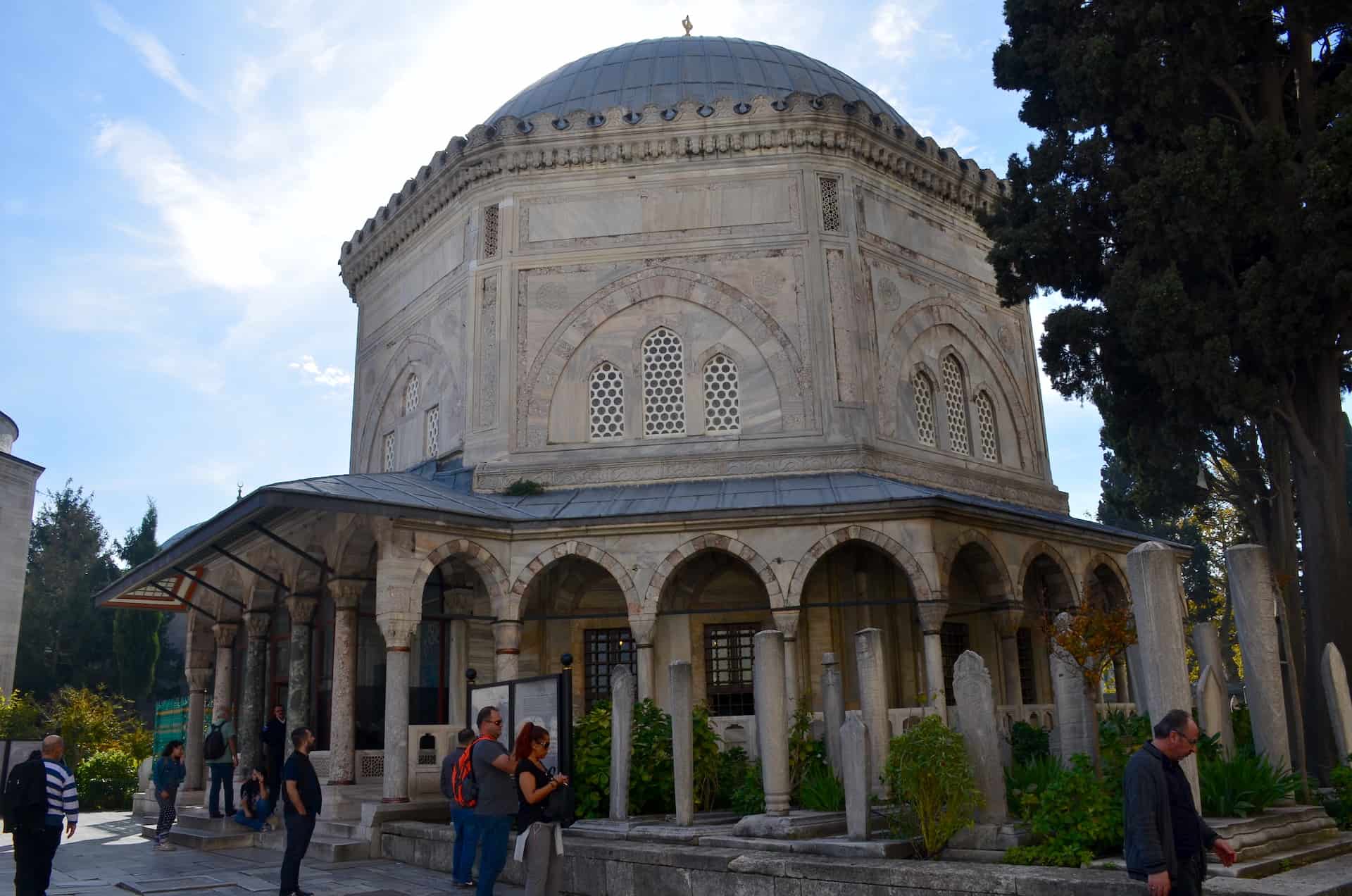 Tomb of Süleyman the Magnificent at Süleymaniye Mosque in Istanbul, Turkey
