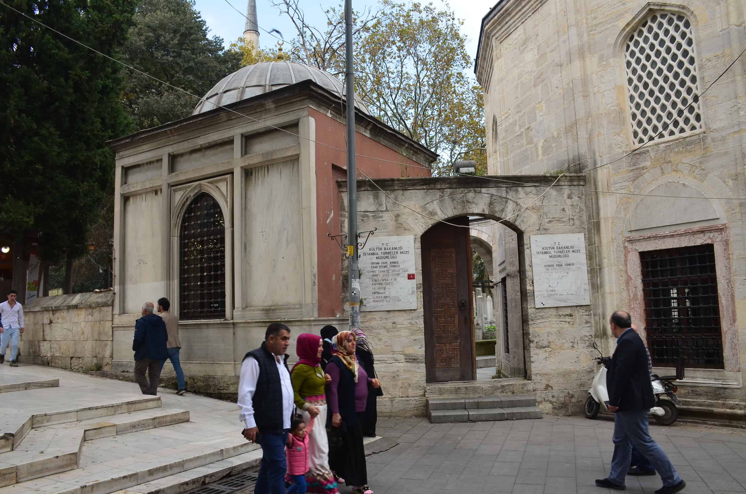Entrance to the tomb of Siyavuş Pasha in Eyüp, Istanbul, Turkey