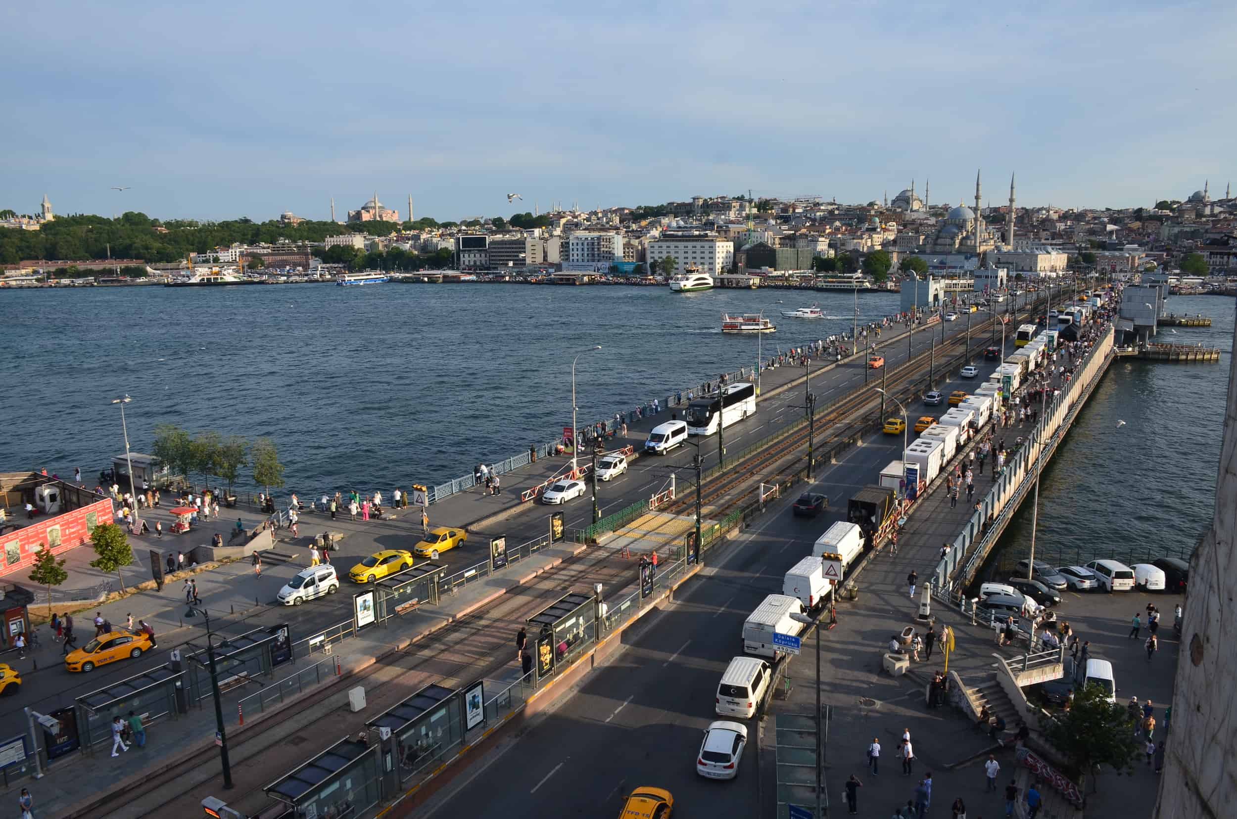 Galata Bridge in Istanbul, Turkey