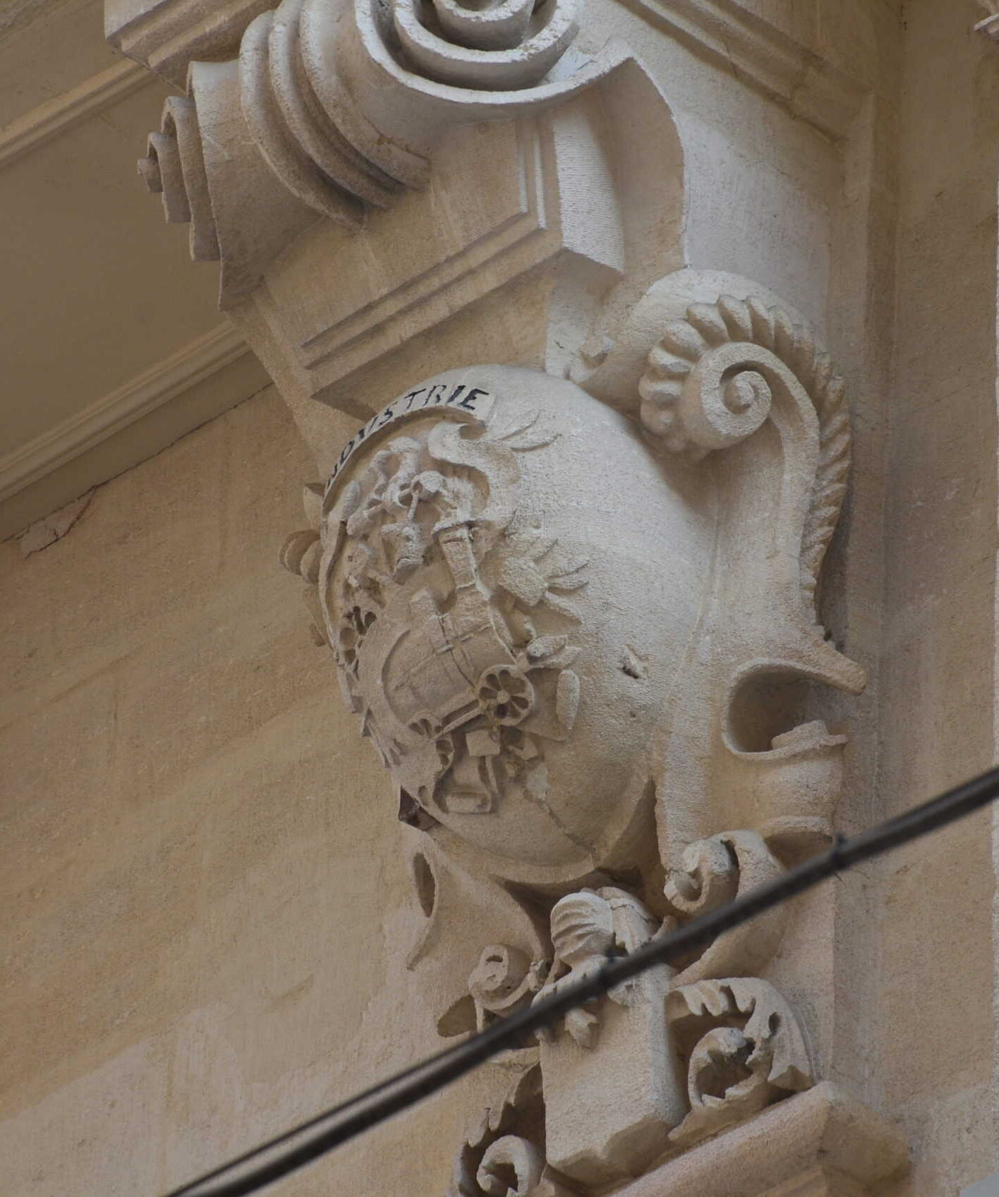 Ornamental stonework on Union Française