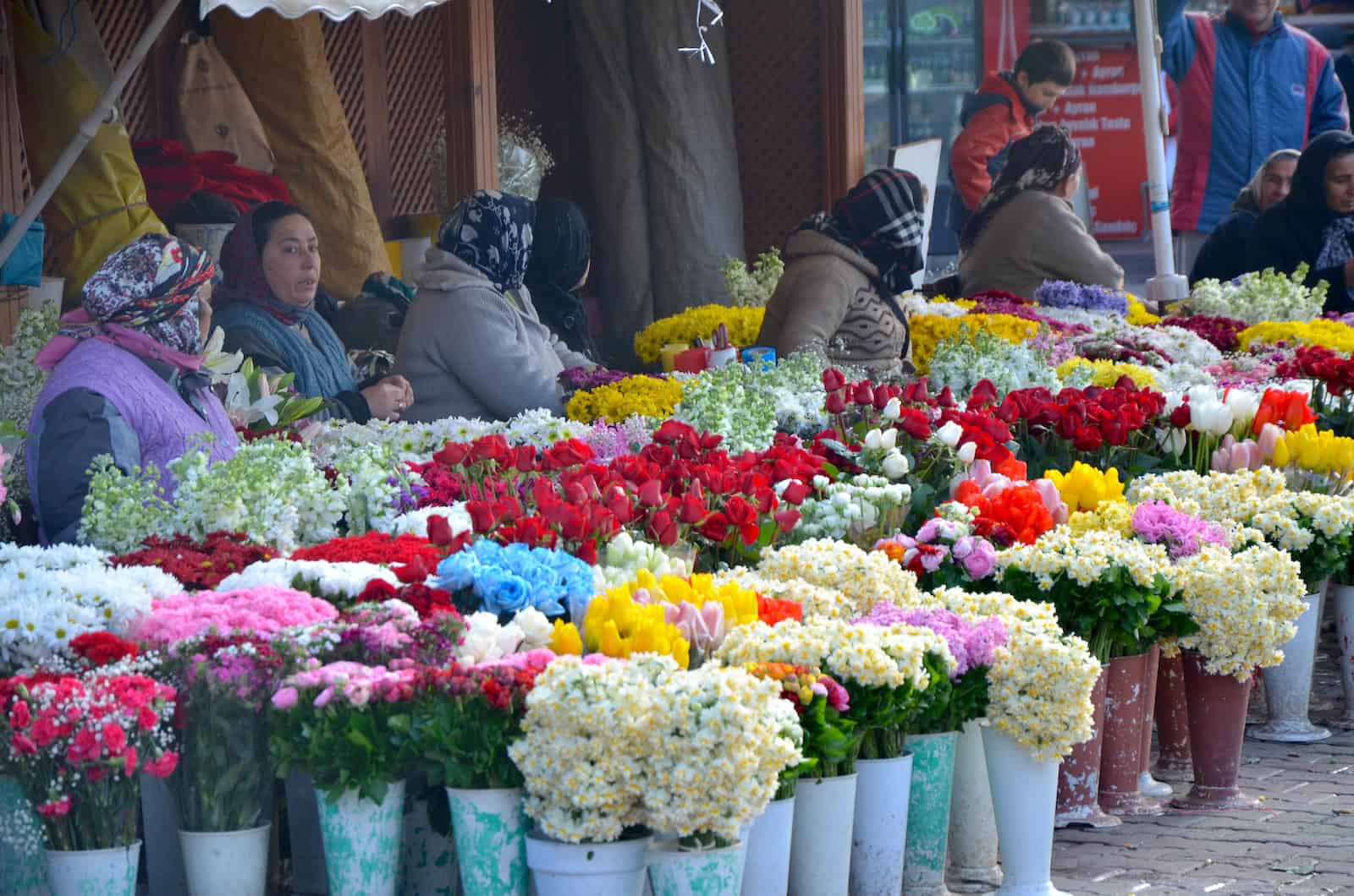 Women selling flowers outside the Üsküdar ferry terminal