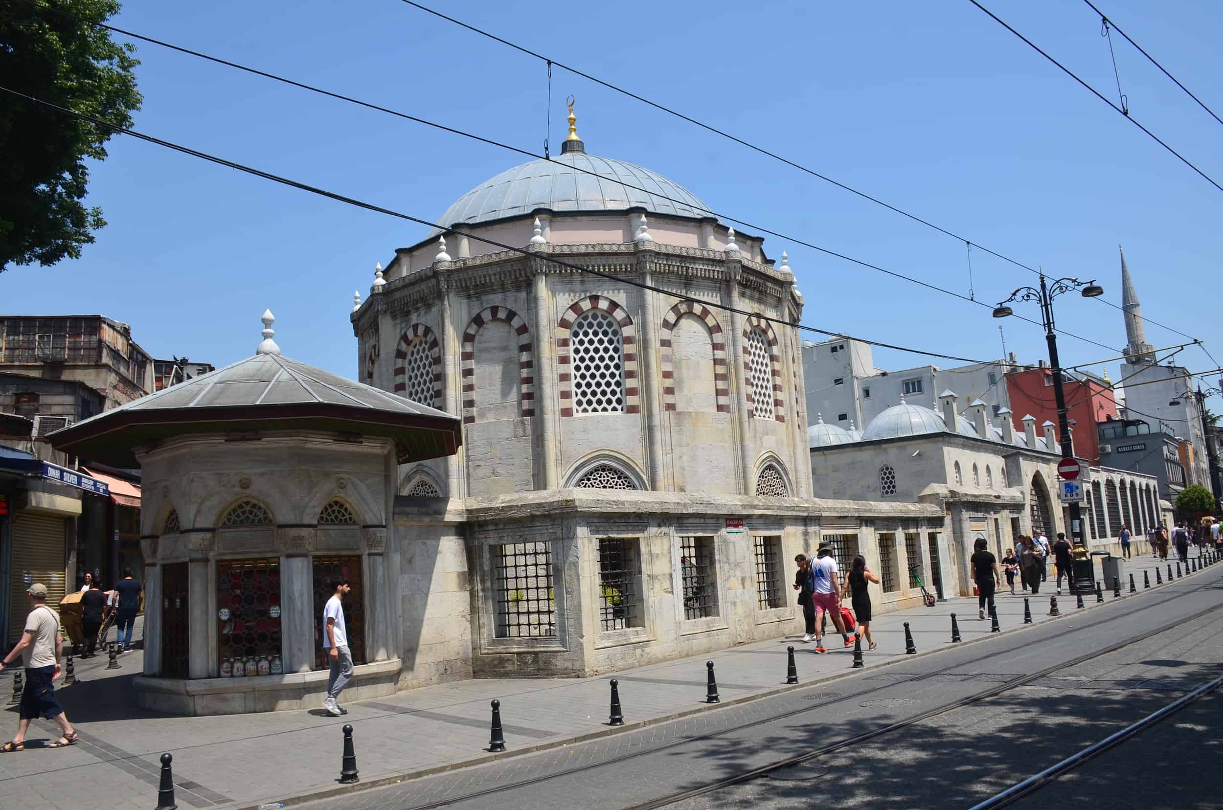 Tomb of Koca Sinan Pasha at the Sinan Pasha Complex in Çemberlitaş, Istanbul, Turkey