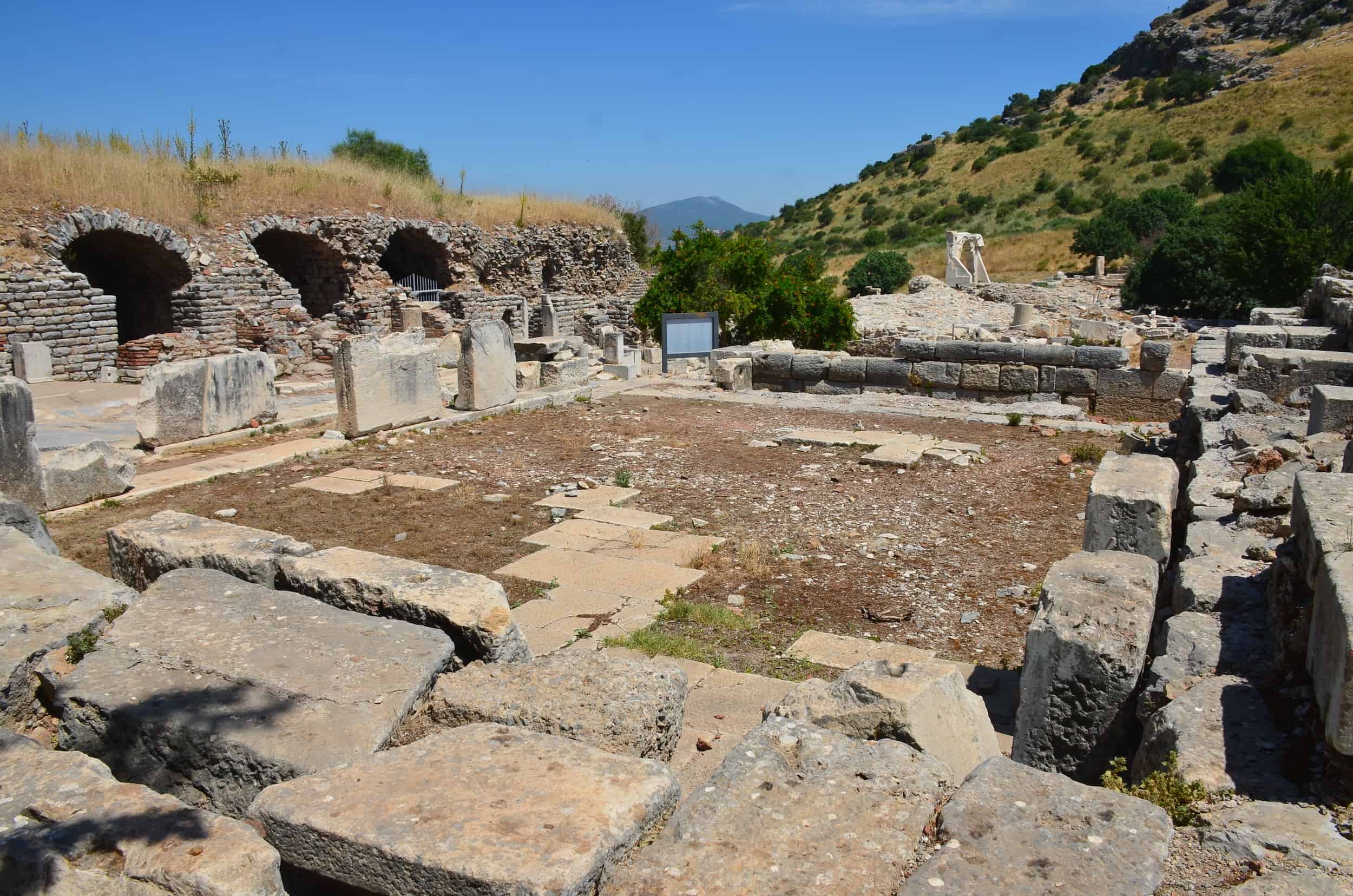 Hydrekdocheion in Ephesus