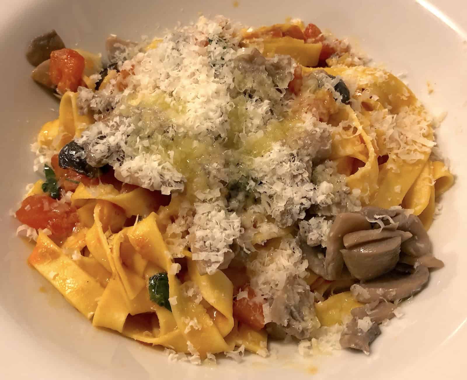 Fettuccine akdeniz at Semolina in Kadıköy, Istanbul, Turkey