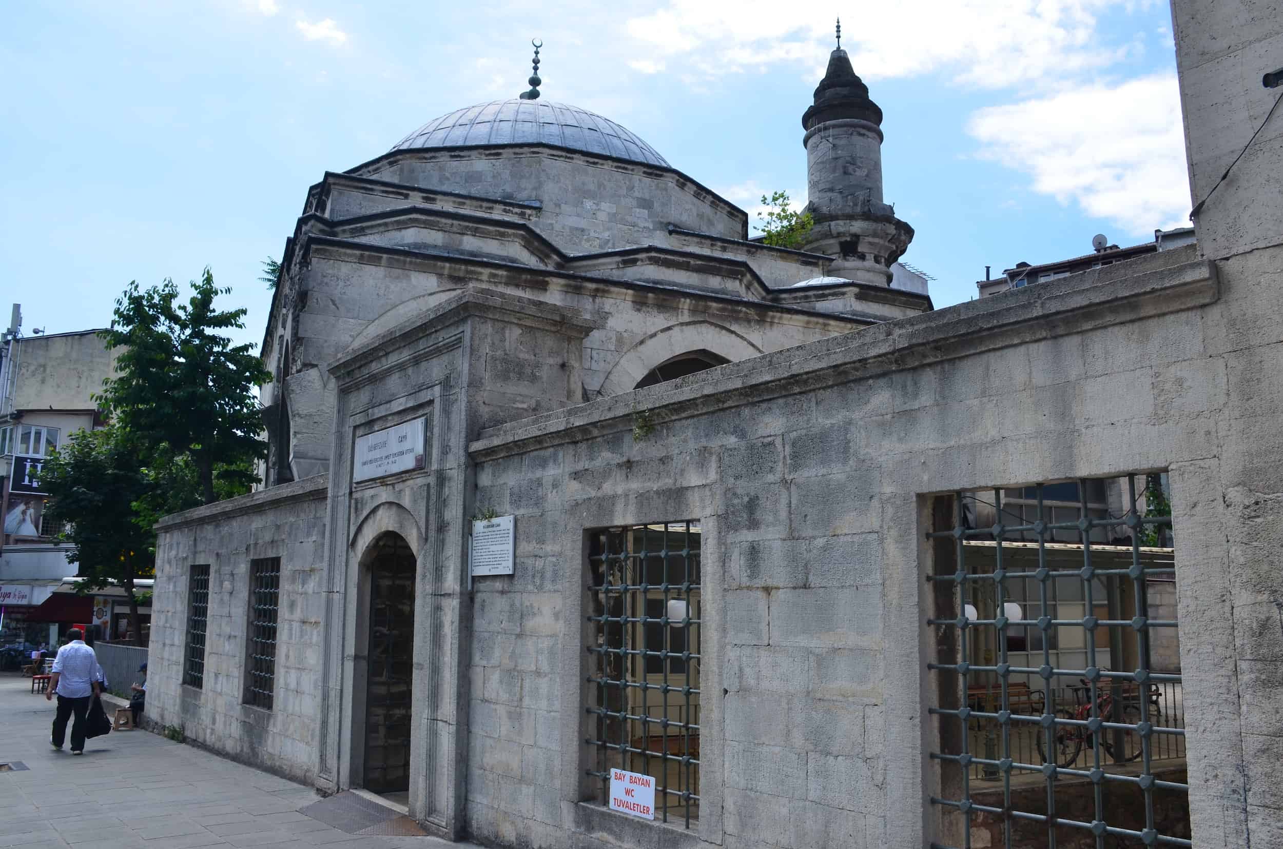 Dülgerzade Mosque along Macar Kardeşler Avenue in Istanbul, Turkey