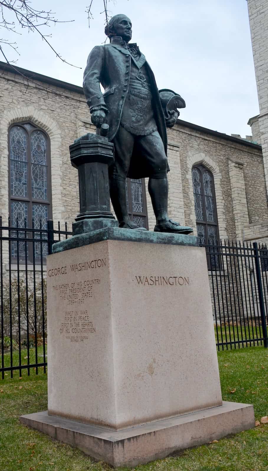 George Washington statue