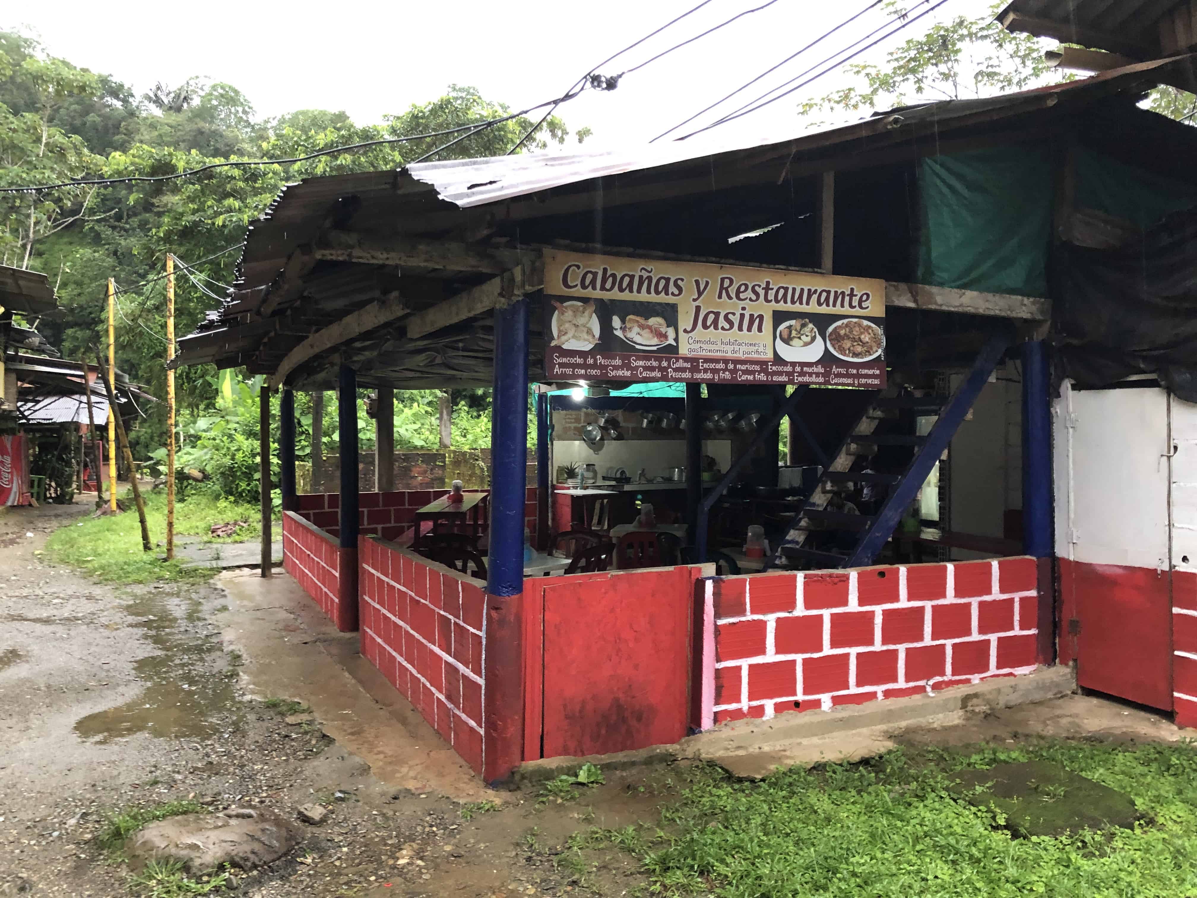 Restaurante Jasin in San Cipriano, Valle del Cauca, Colombia