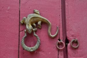 Door knocker on Casa Frank