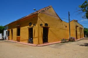 Casa Amarilla
