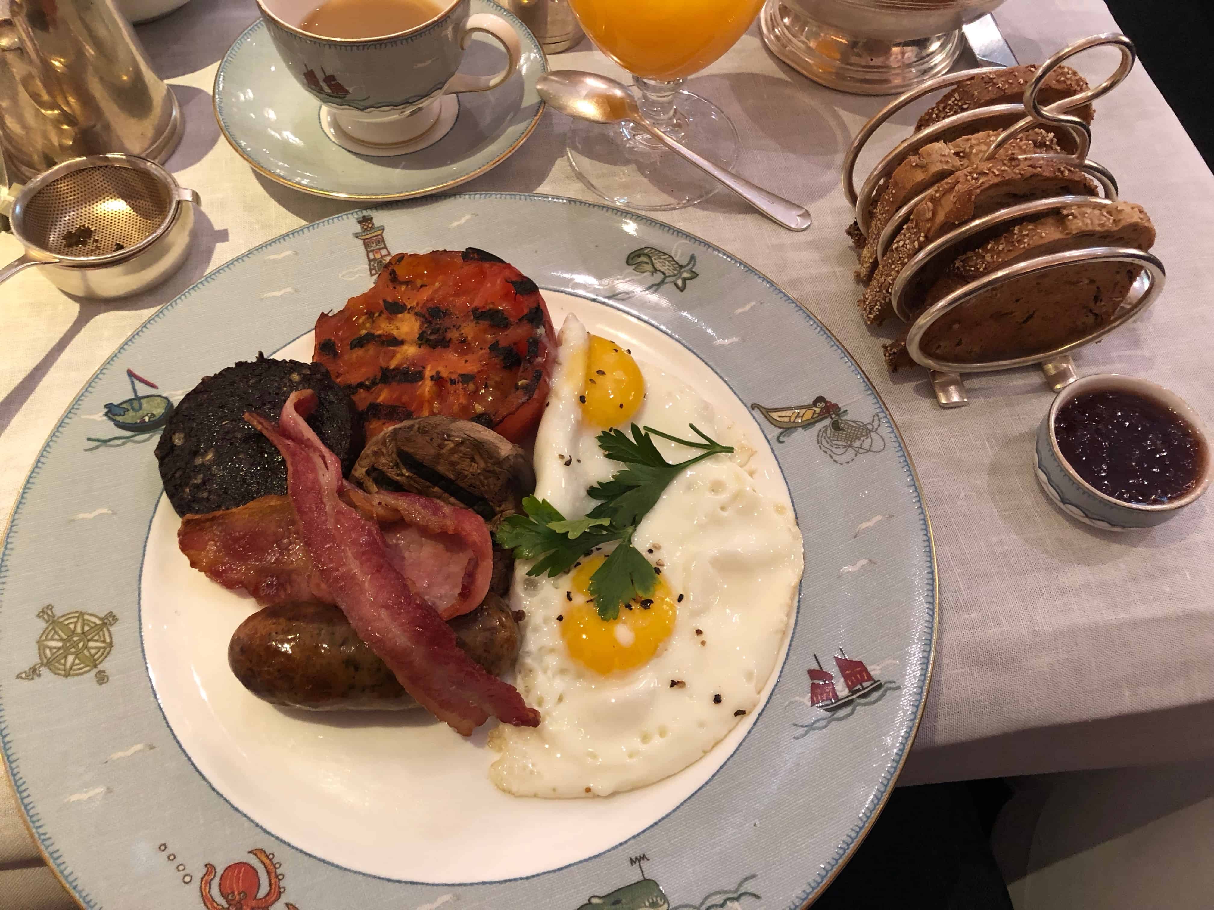 English breakfast at Ham Yard Bar & Restaurant in London, England