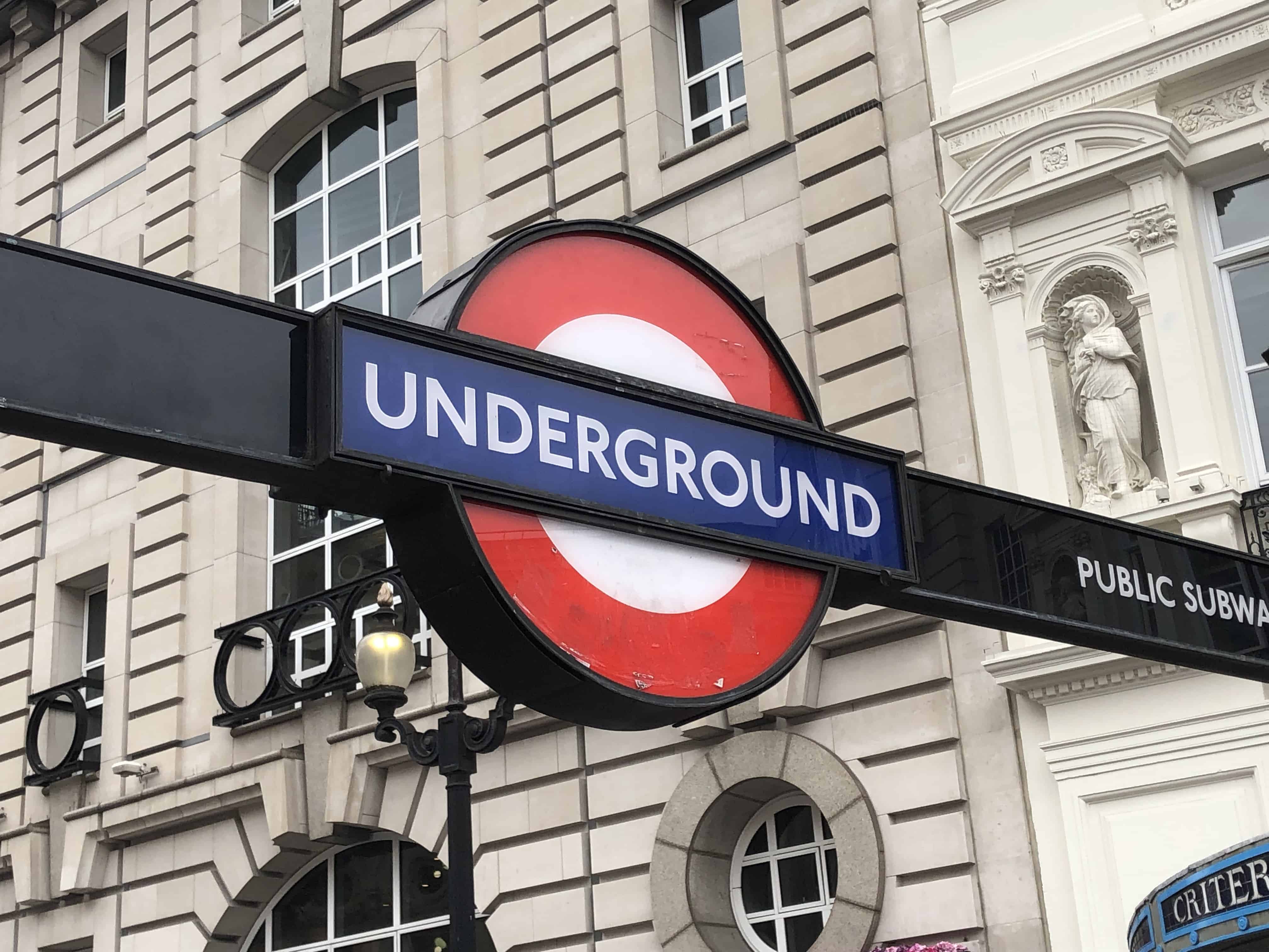 Sign for the Underground at Piccadilly Circus