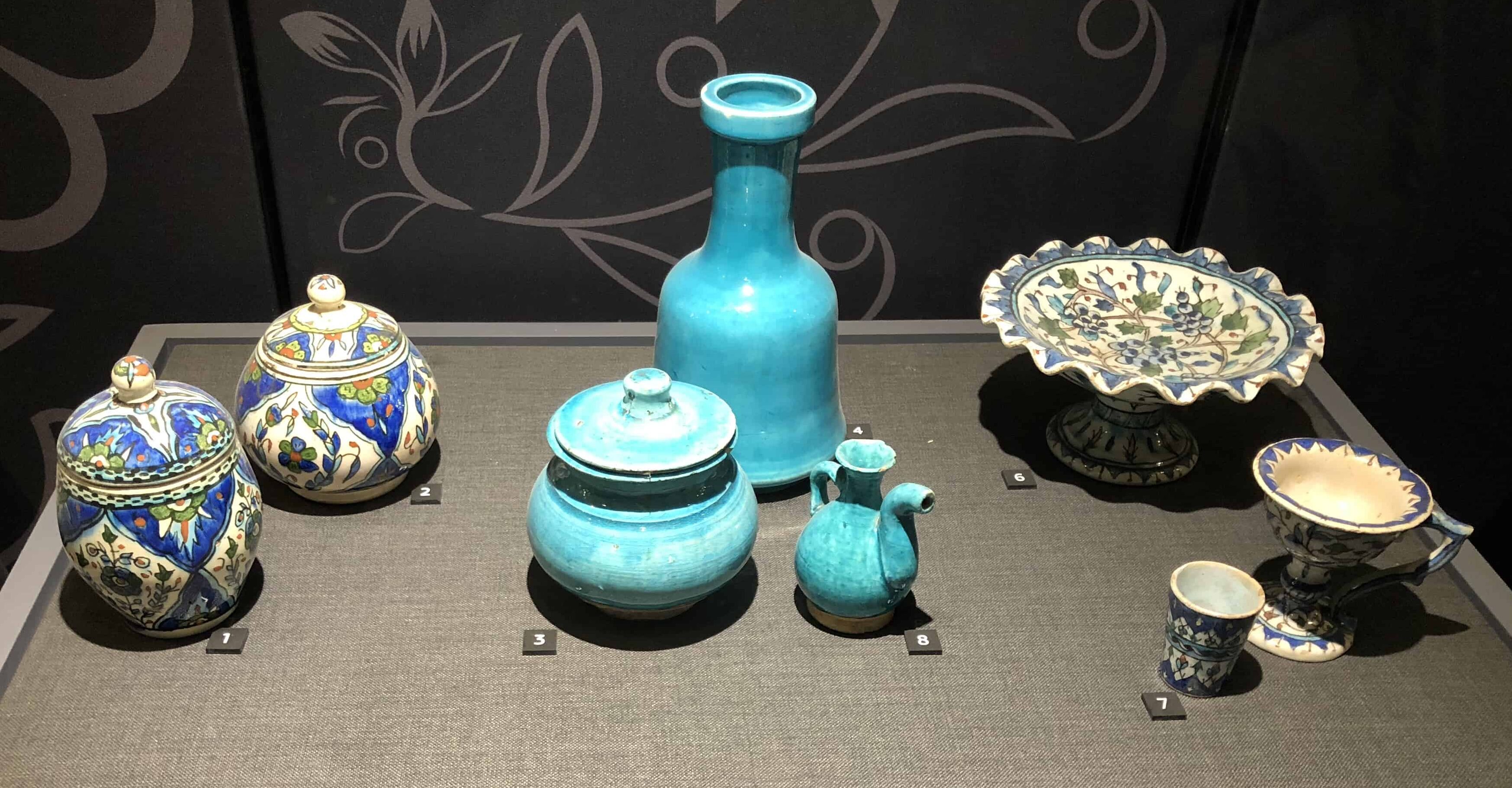 20th century Kütahya ceramics at the Pera Museum