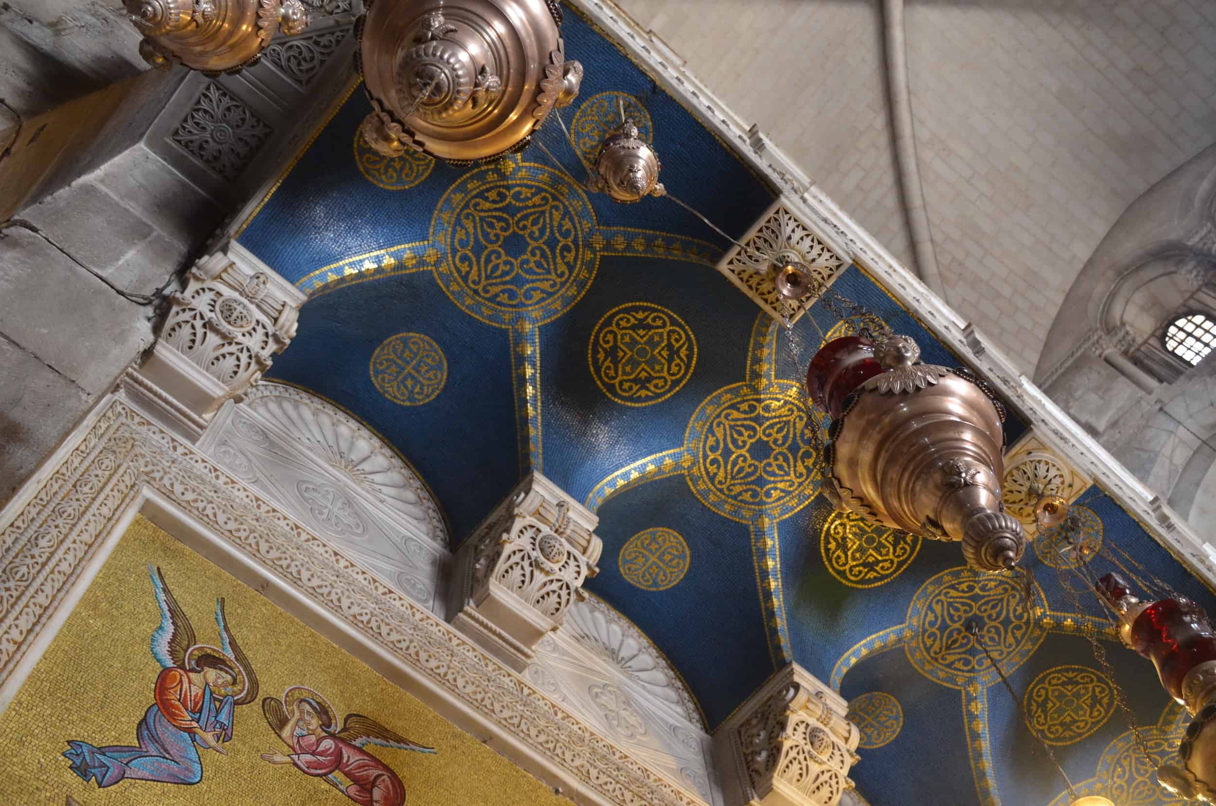 Underside of the balcony behind the Stone of Unction