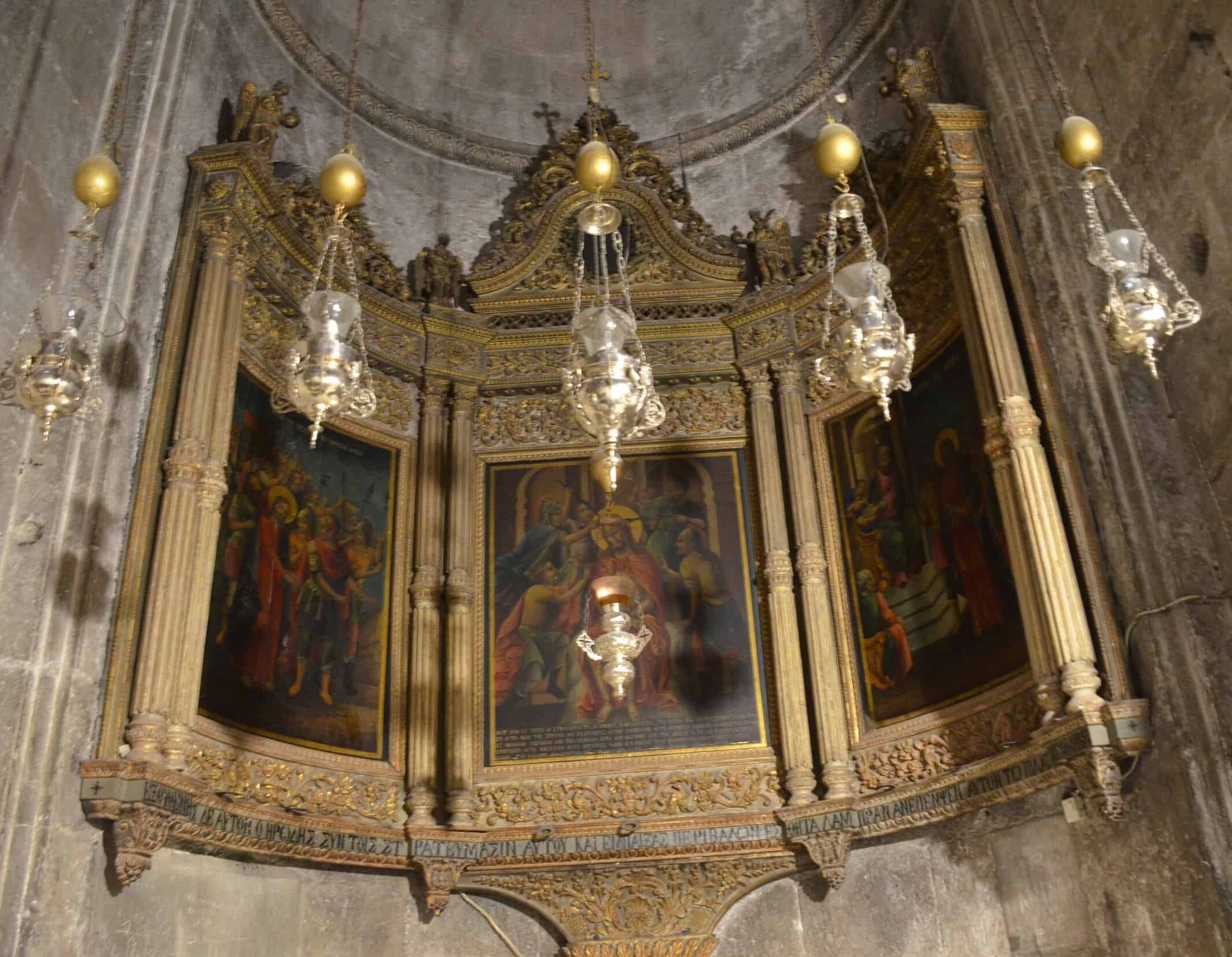 Story of the Crown of Thorns in the Chapel of the Derision