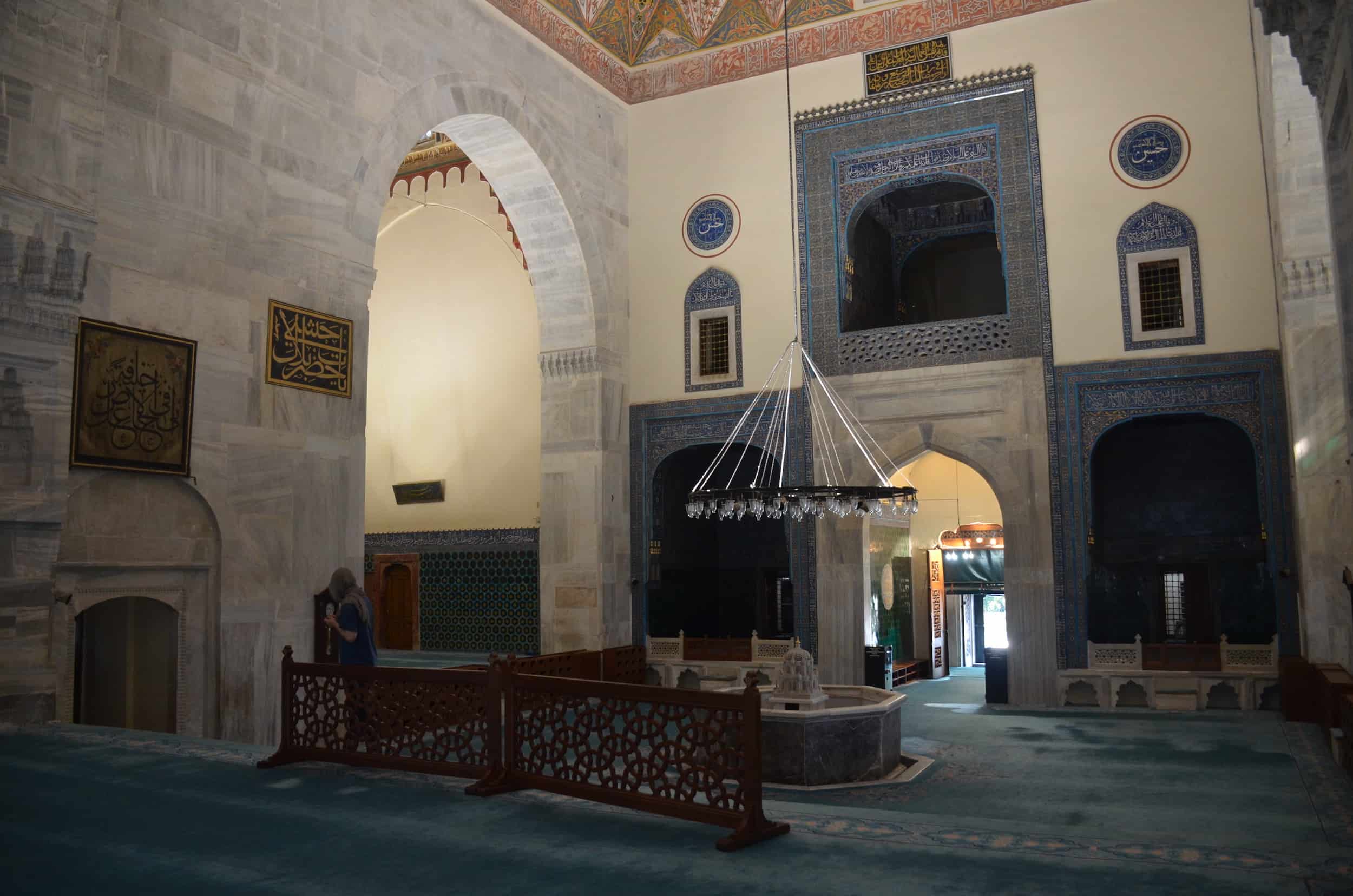 Central hall at the Green Mosque in Bursa, Turkey