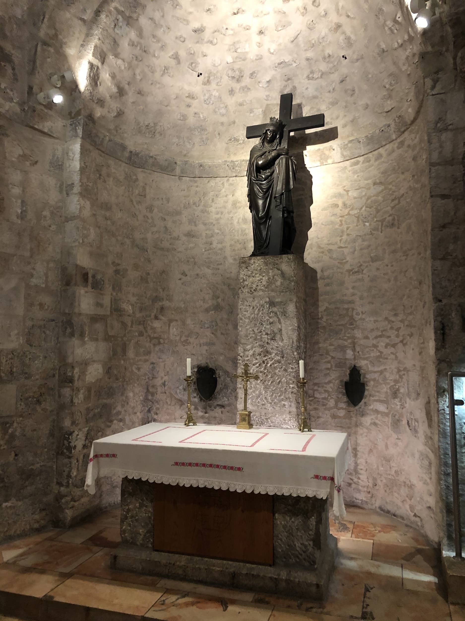 Altar and statue of St. Helen in the Chapel of the Finding of the Cross