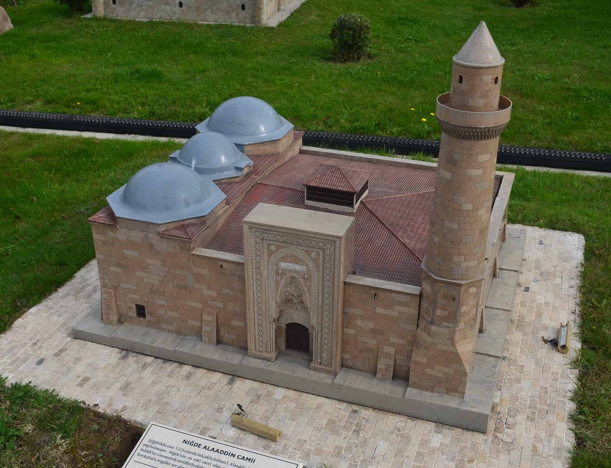 Model of the Alaaddin Mosque, Niğde, 13th century