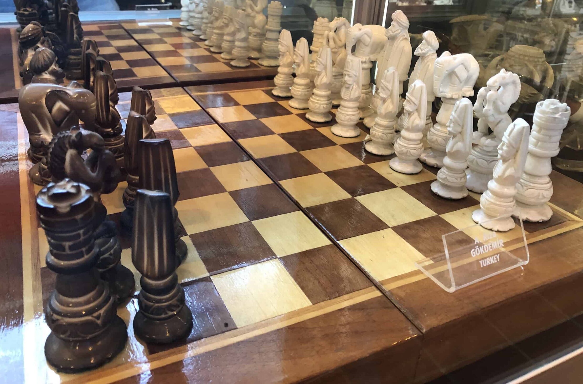 Chess pieces made of meerschaum at the Kurşunlu Complex