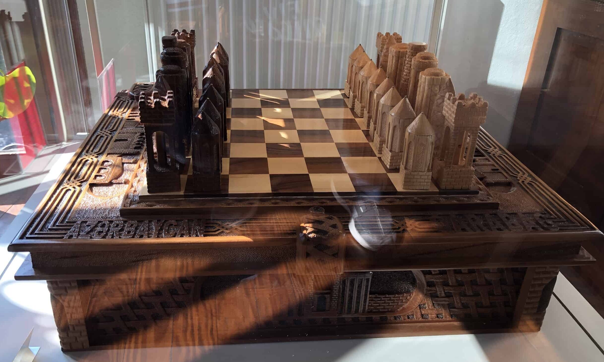 Wooden chess set (Azerbaijan)