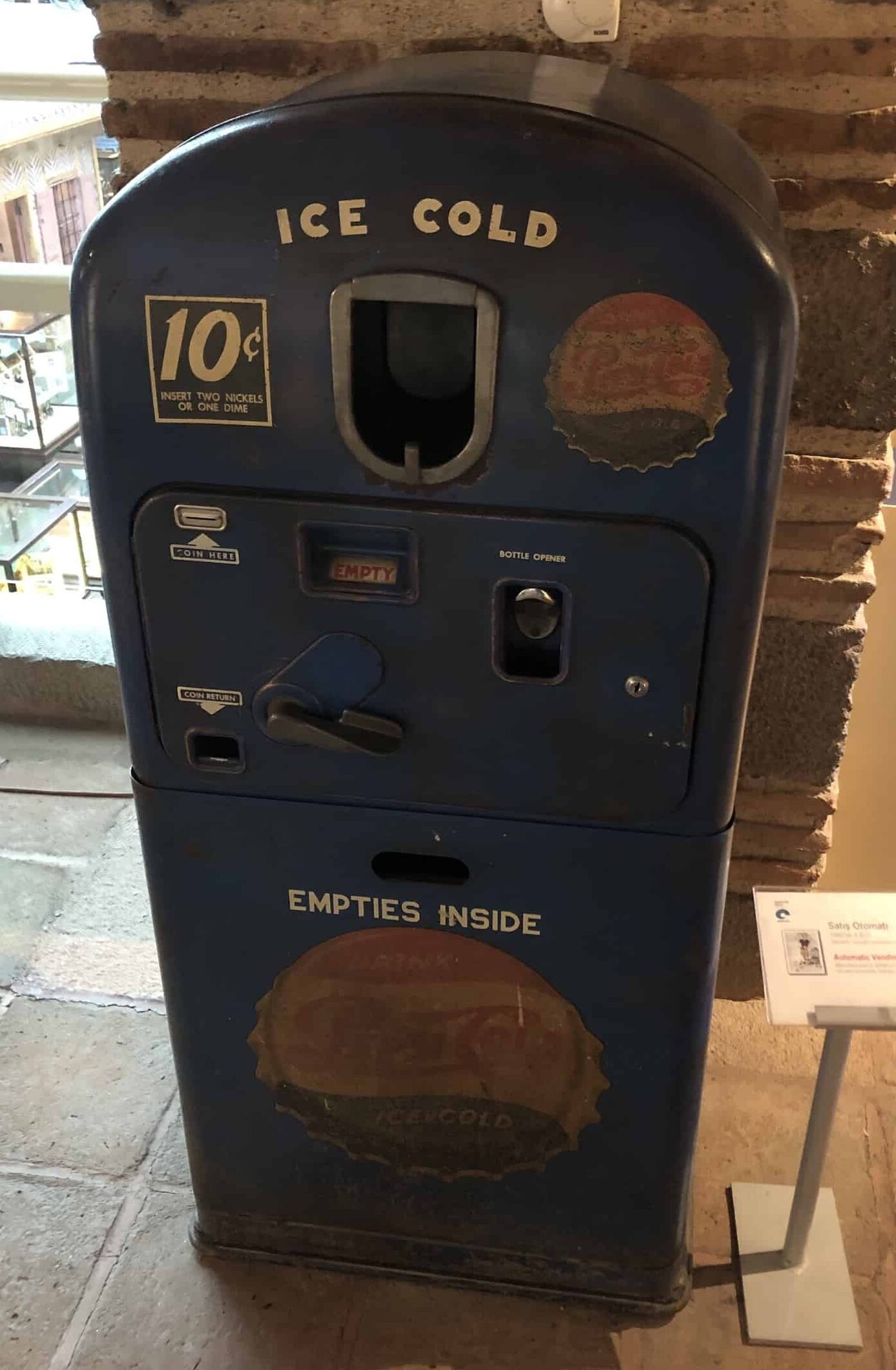 Antique Pepsi machine at the Rahmi M. Koç Museum in Ankara, Turkey