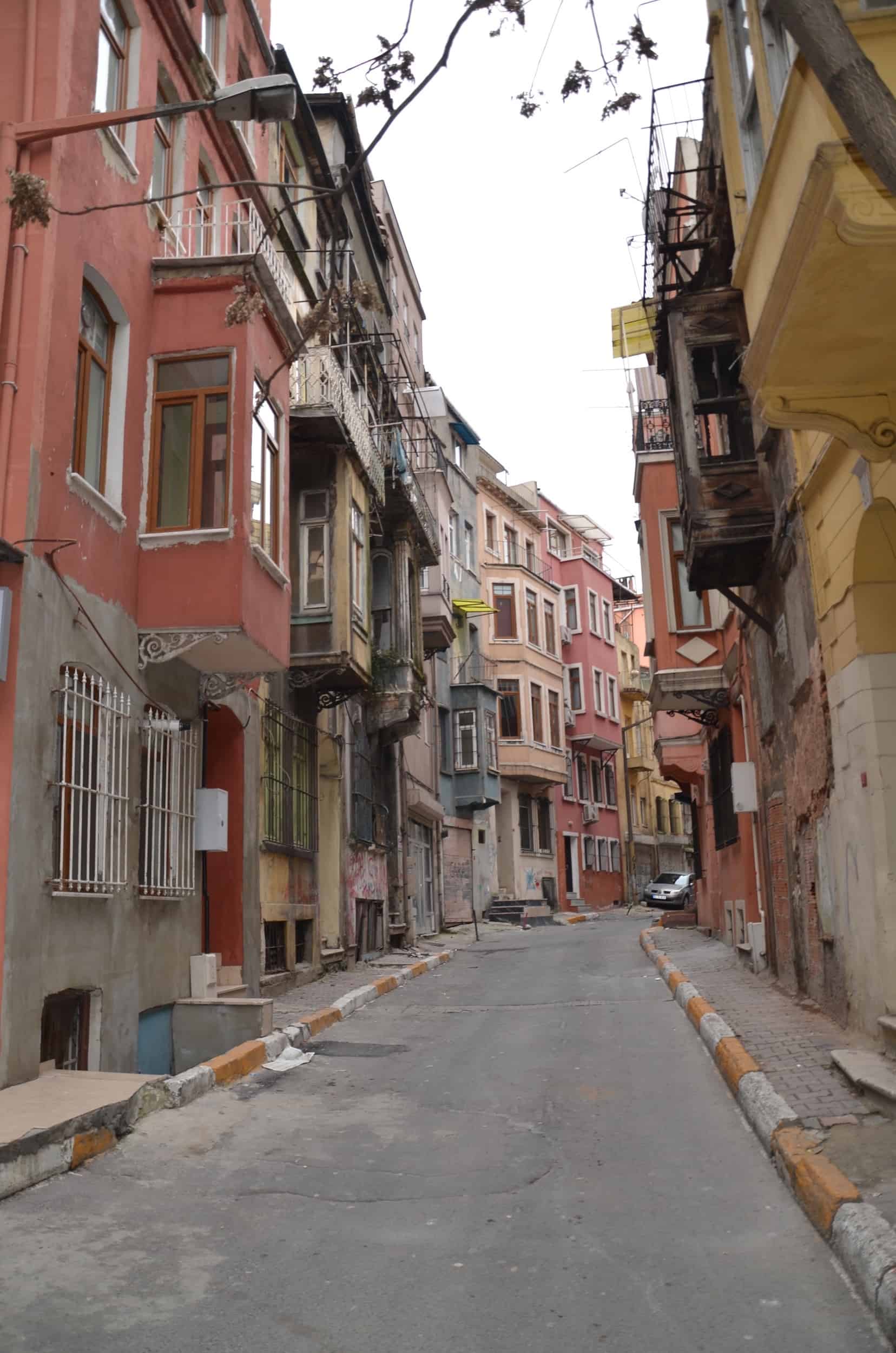 A quiet street in Tarlabaşı, Istanbul, Turkey