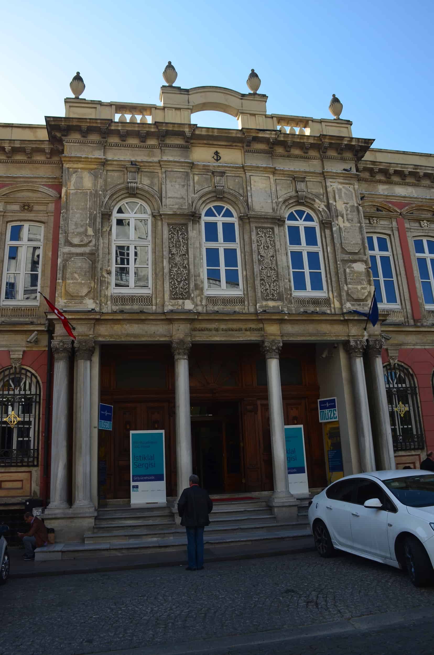 Entrance to the İşbank Museum
