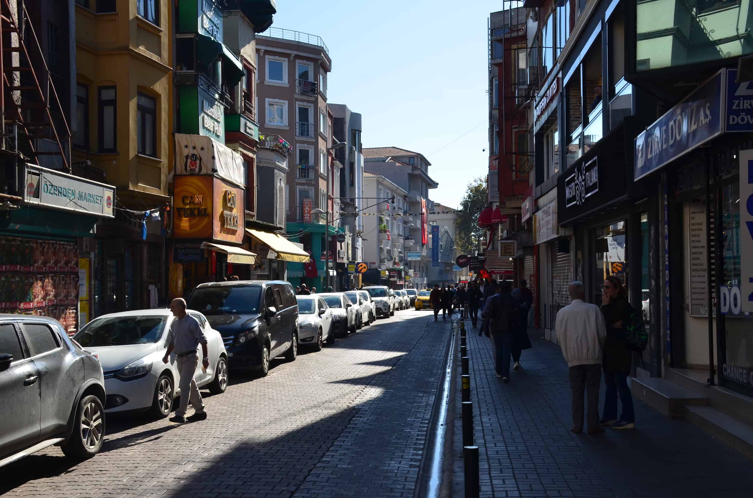 A street through Çarşı in Beşiktaş, Istanbul, Turkey