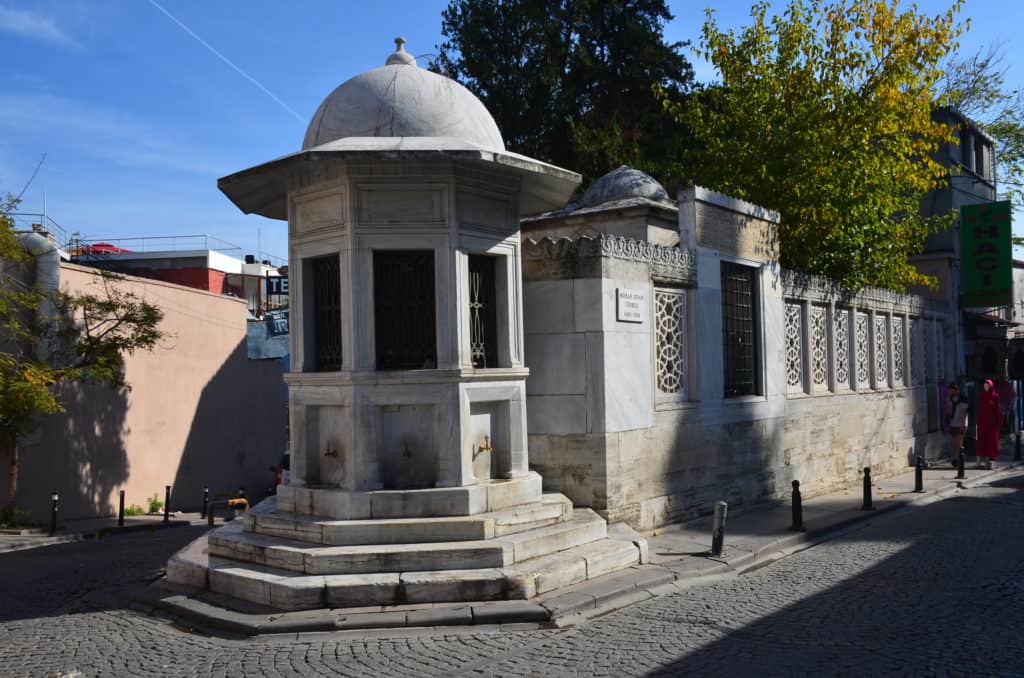 Tomb of Mimar Sinan in Süleymaniye, Istanbul, Turkey