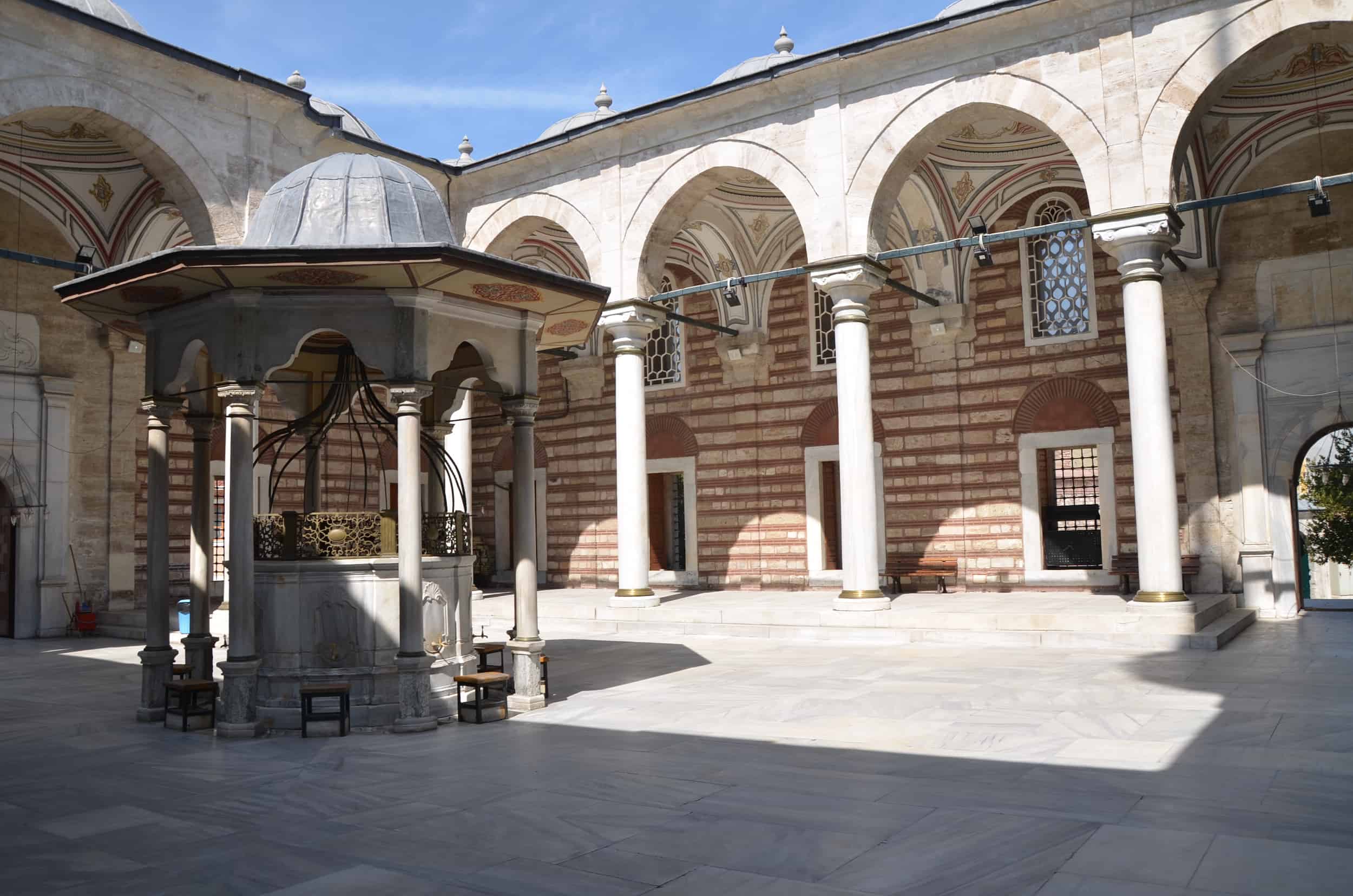 Courtyard of the Laleli Mosque in Laleli, Istanbul, Turkey