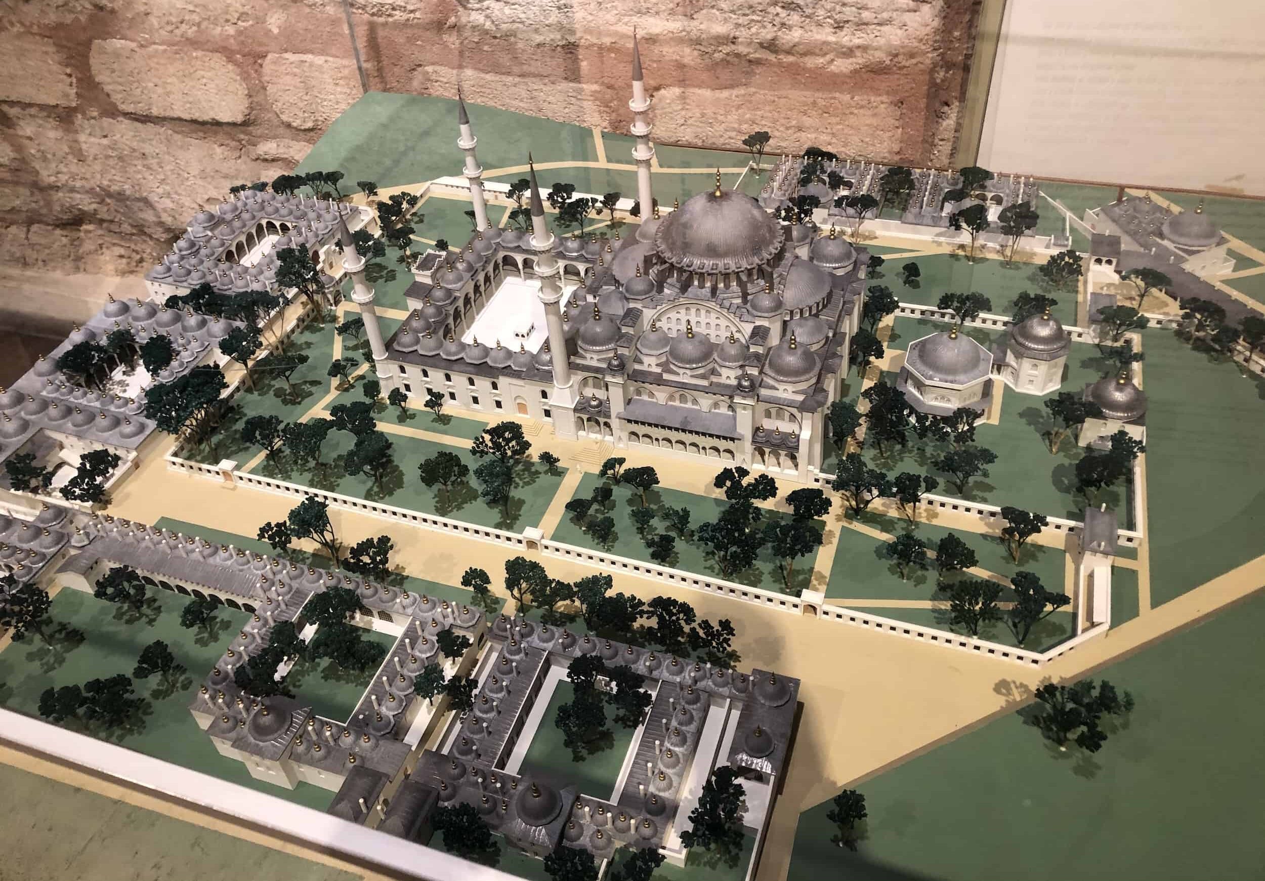 Model of the Süleymaniye Mosque complex (Istanbul)
