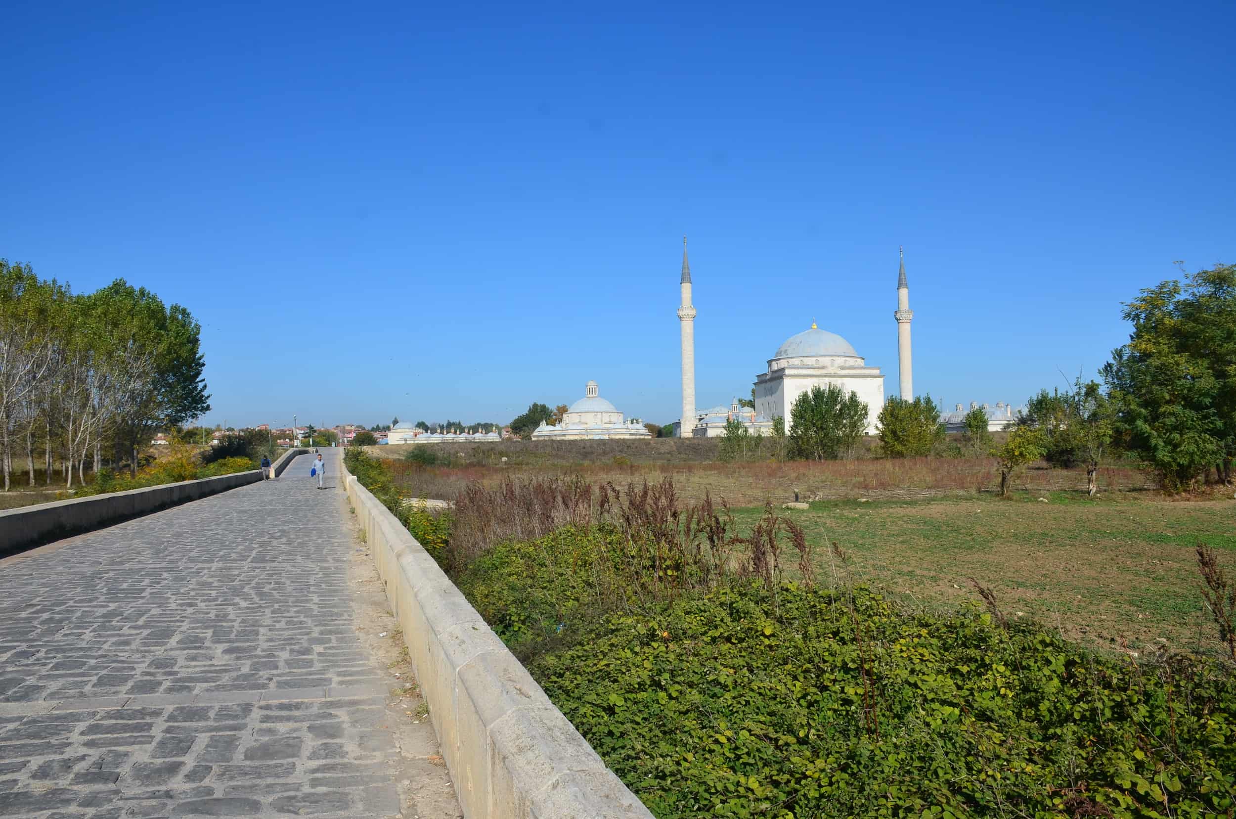 Walking towards the Bayezid II Complex between the two bridges in Edirne, Turkey