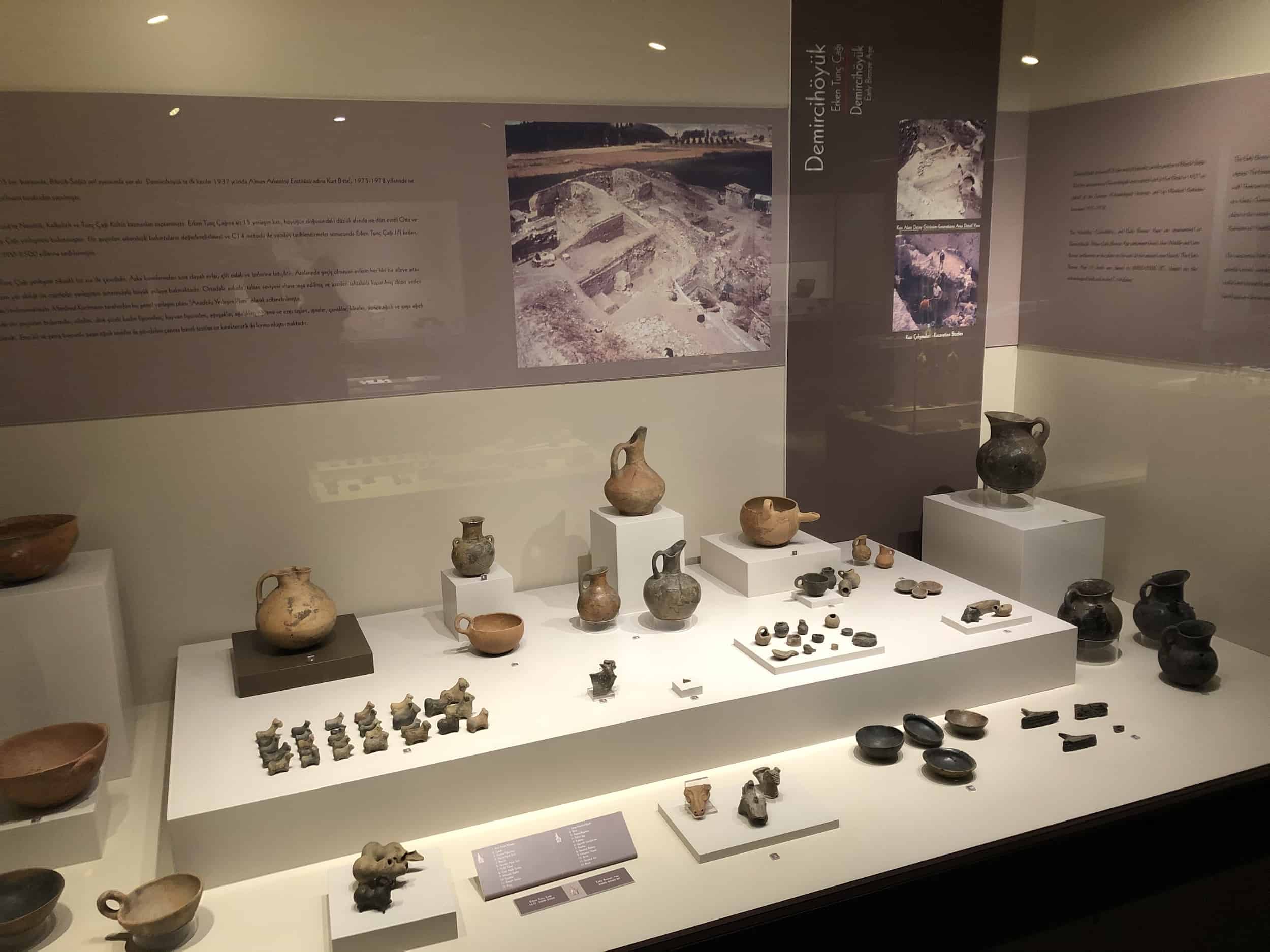 Early Bronze Age finds at Demircihöyük at the ETİ Archaeology Museum in Eskişehir, Turkey