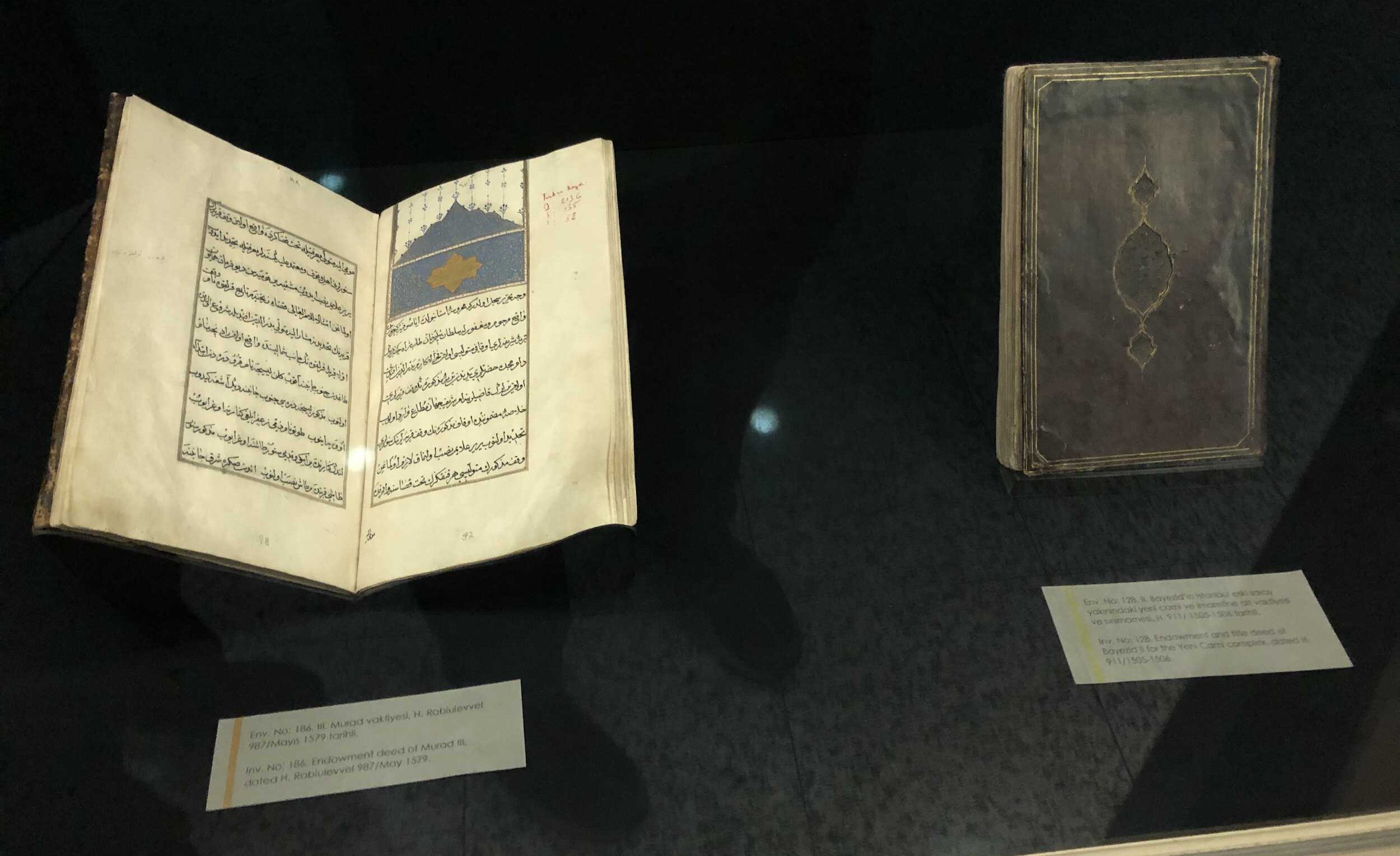 Endowment deed of Sultan Murad III dated May 1579 (left) and endowment and title deed of Sultan Bayezid II for the New Mosque complex near the Old Palace in Constantinople (now Istanbul), dated 1505-1506 (right)
