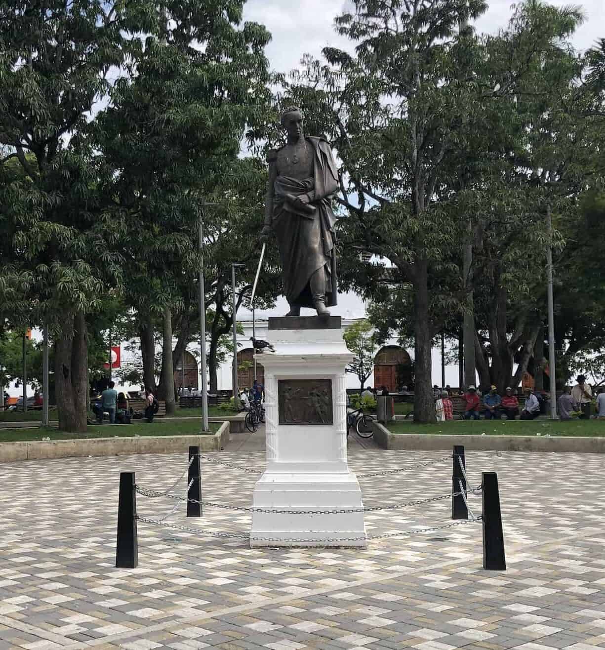 Statue of Simón Bolívar in Parque de Bolívar