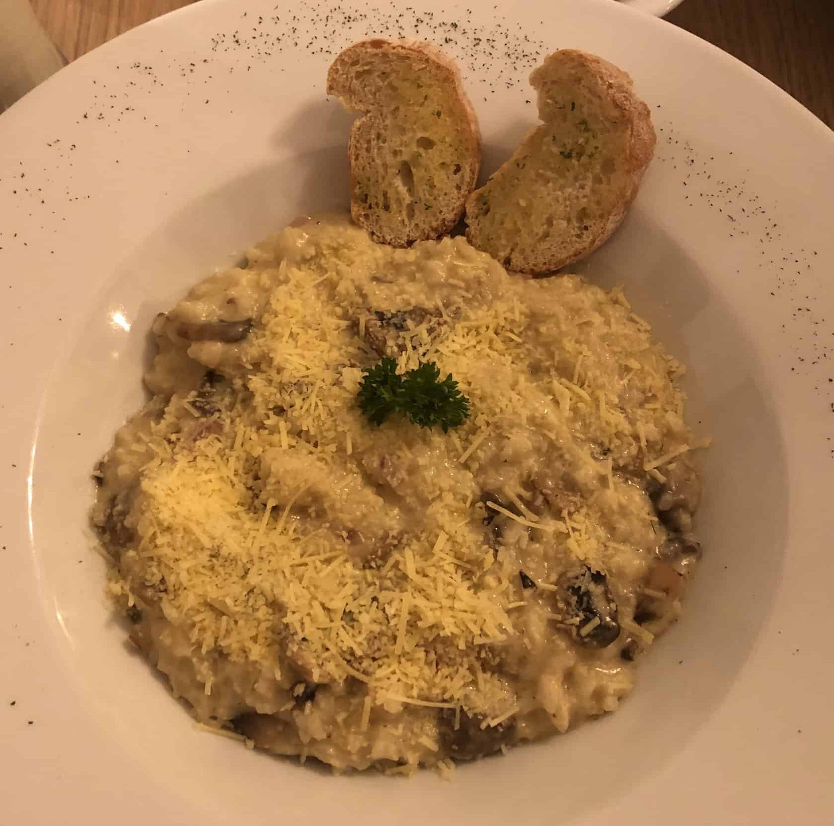 Mushroom risotto at Óleo Bistro