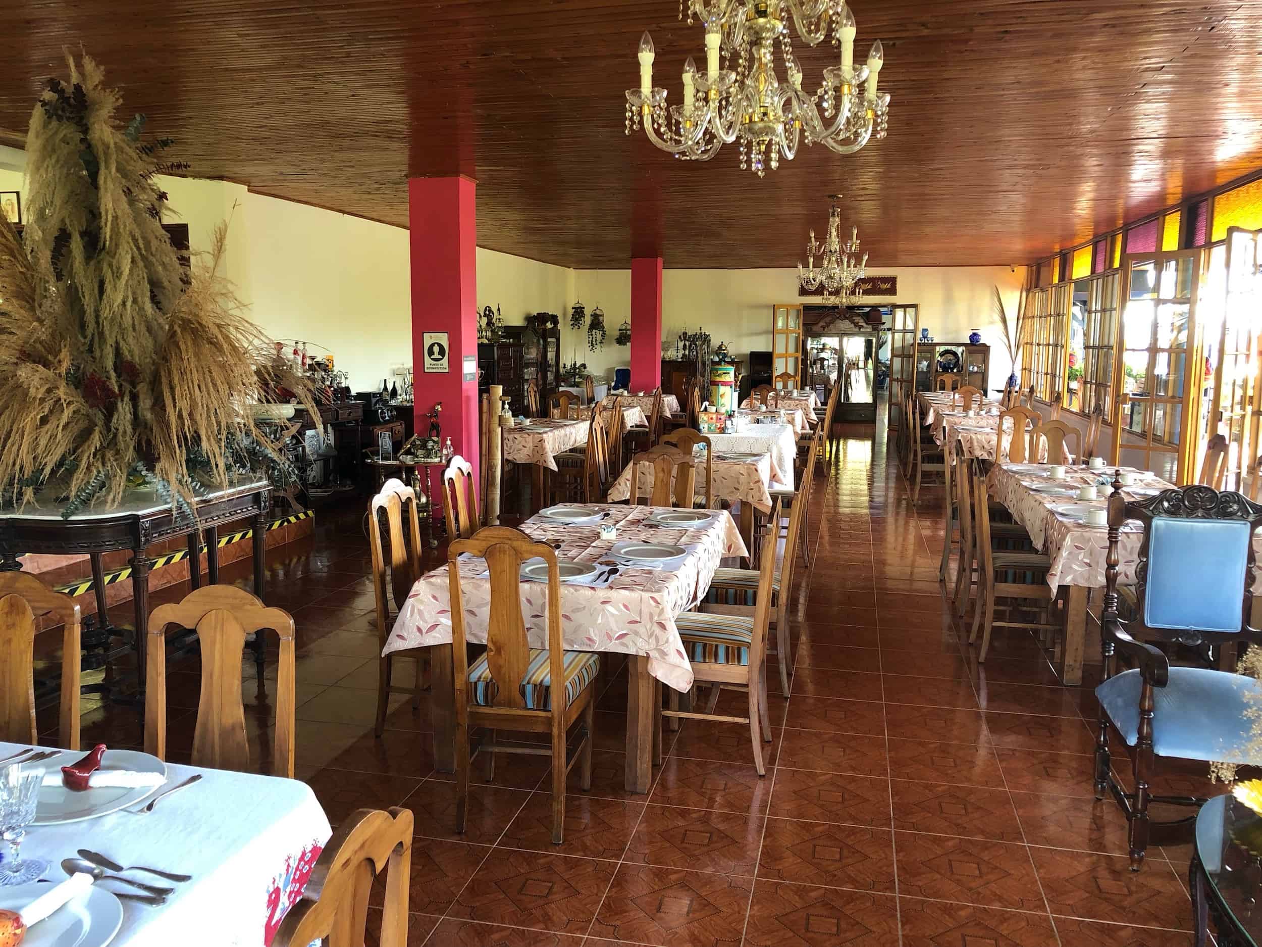 Dining room at Finca Los Girasoles