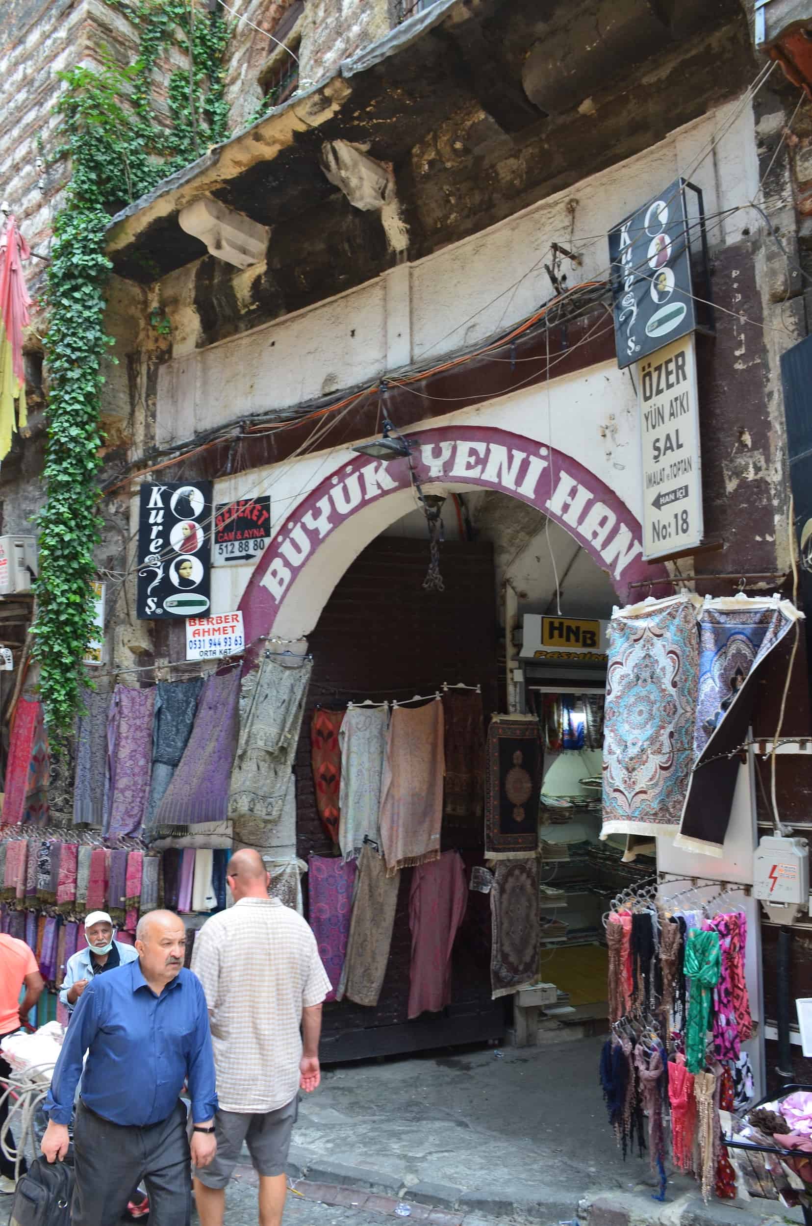 Entrance to Büyük Yeni Han in Mahmutpaşa, Istanbul, Turkey