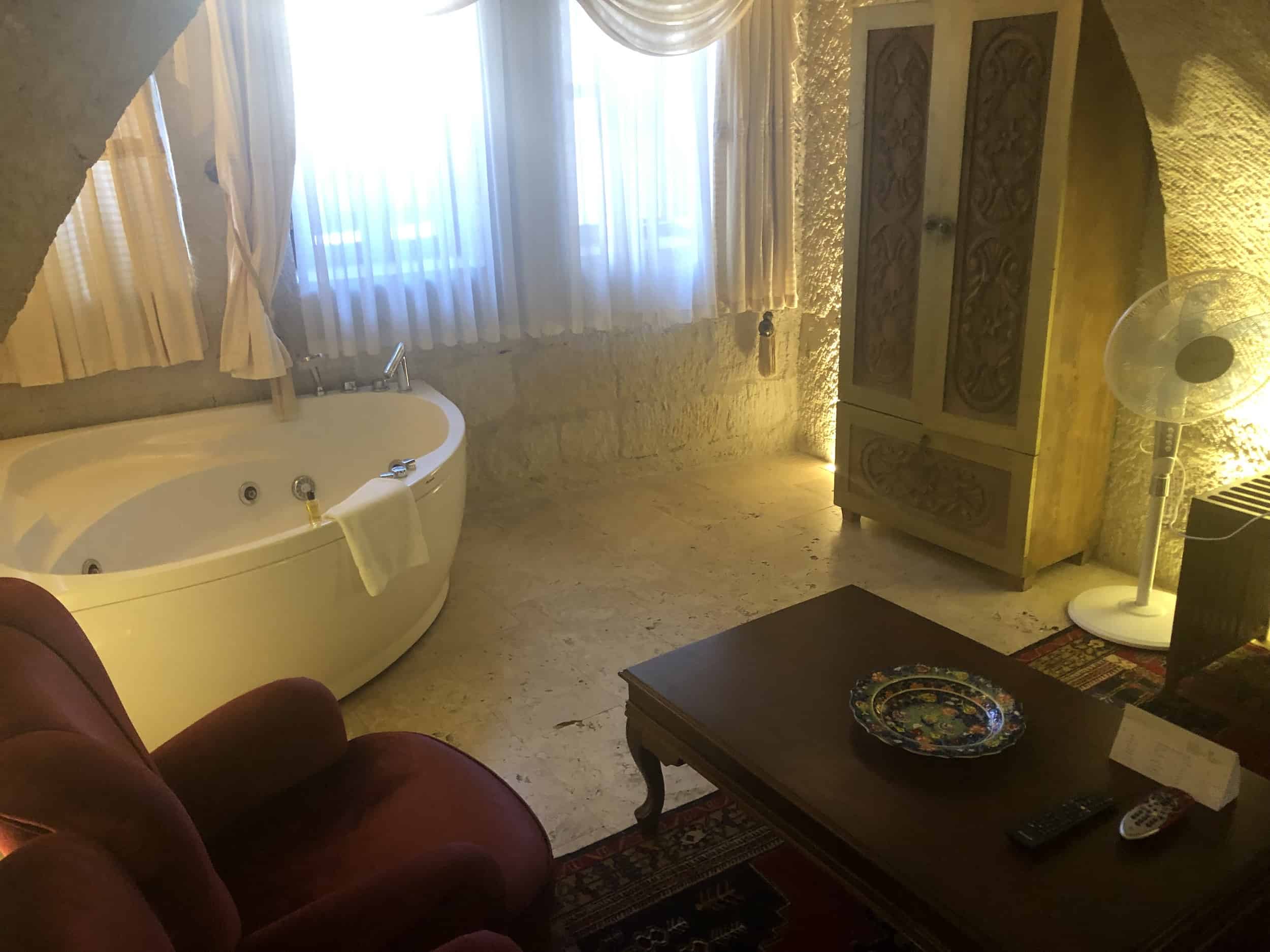 Jacuzzi in a deluxe cave suite at Anatolian Houses
