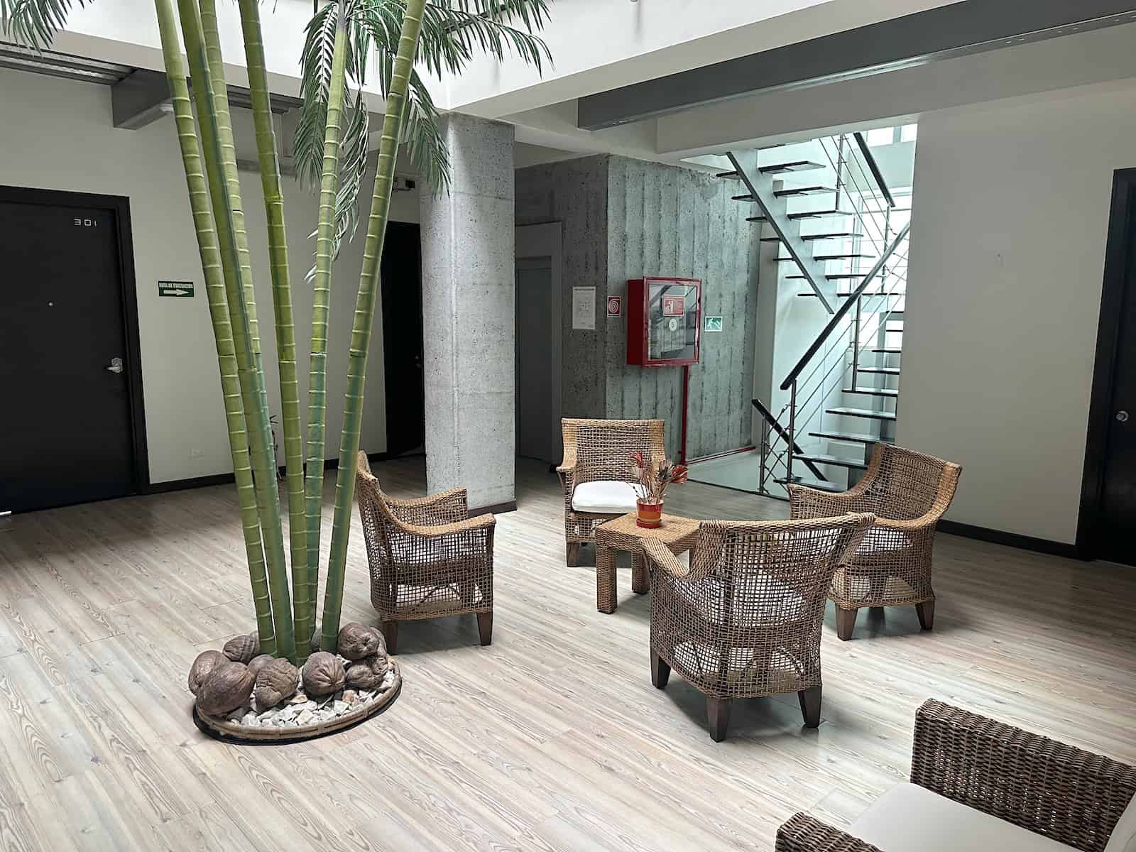 Common area at Habitat Suites Hotel in Pereira, Risaralda, Colombia