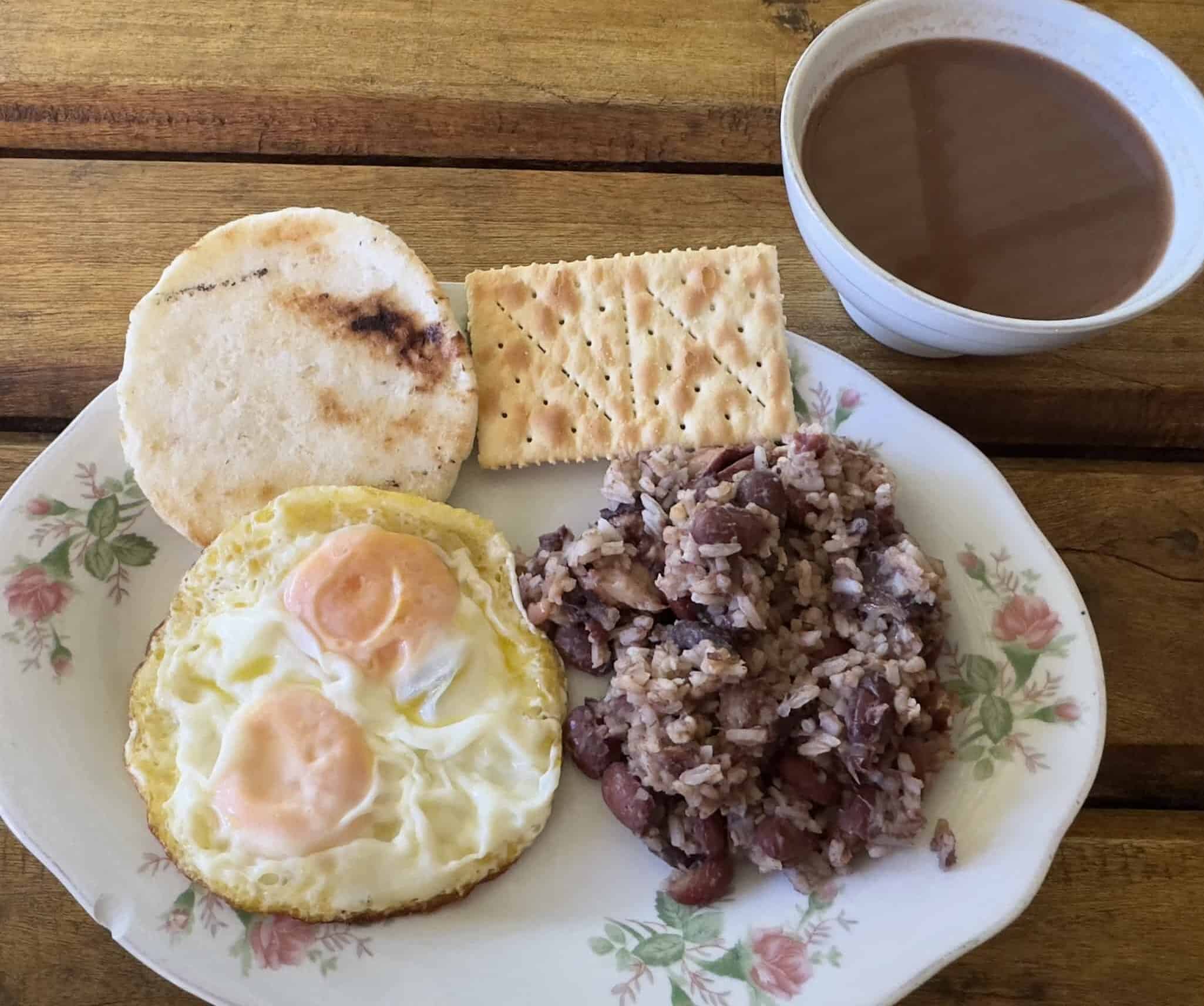 Breakfast with calentao at Finca Santa Rita