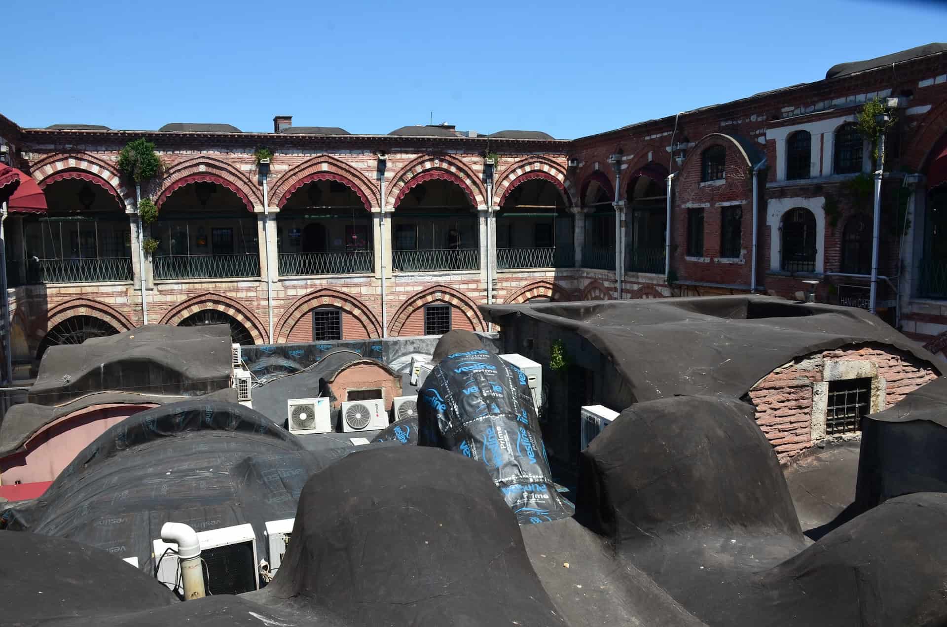 Courtyard of Çuhacı Han in Mahmutpaşa, Istanbul, Turkey