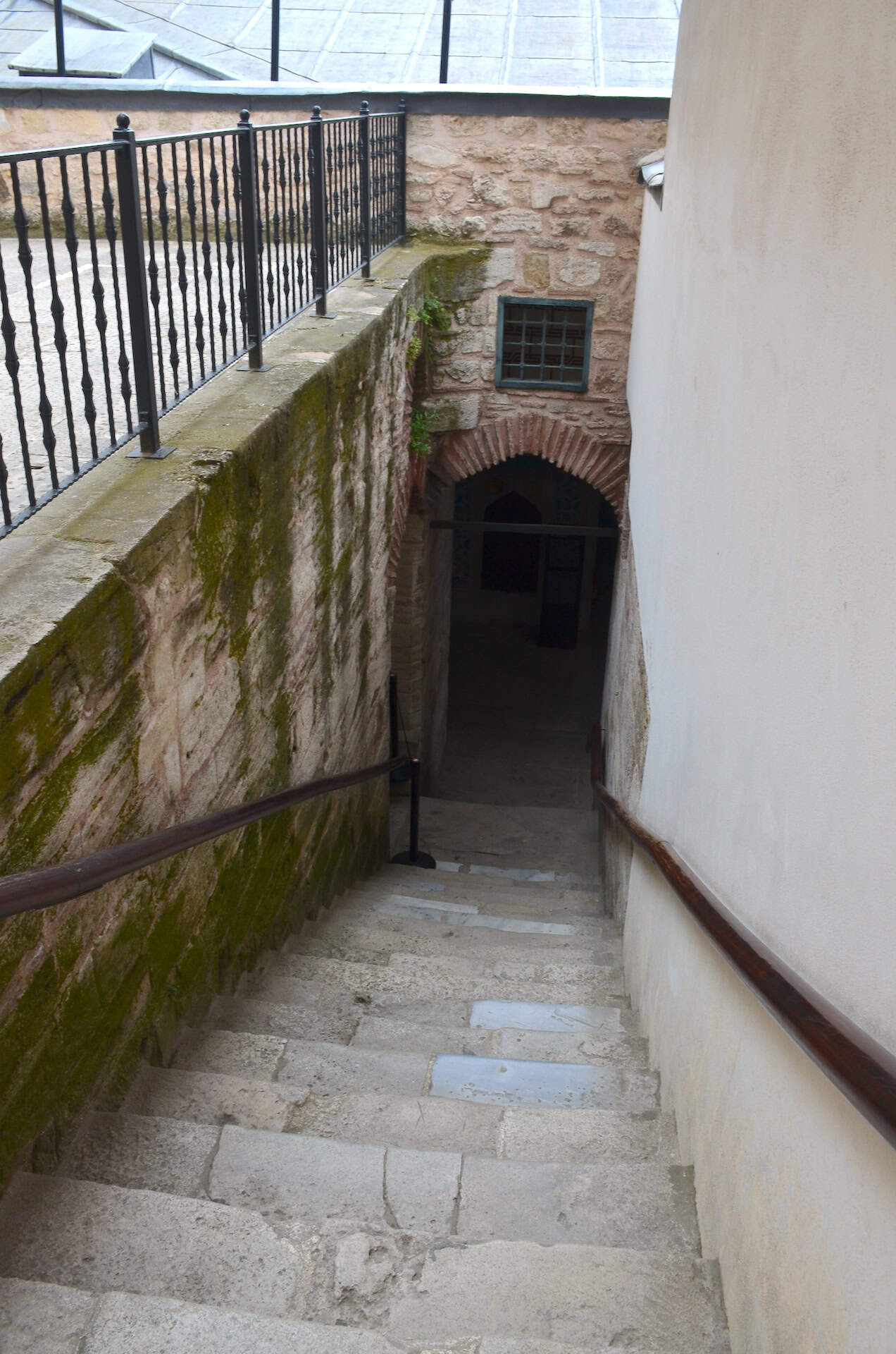 Stairs down to the courtyard of the Dormitory of the Halberdiers with Tresses