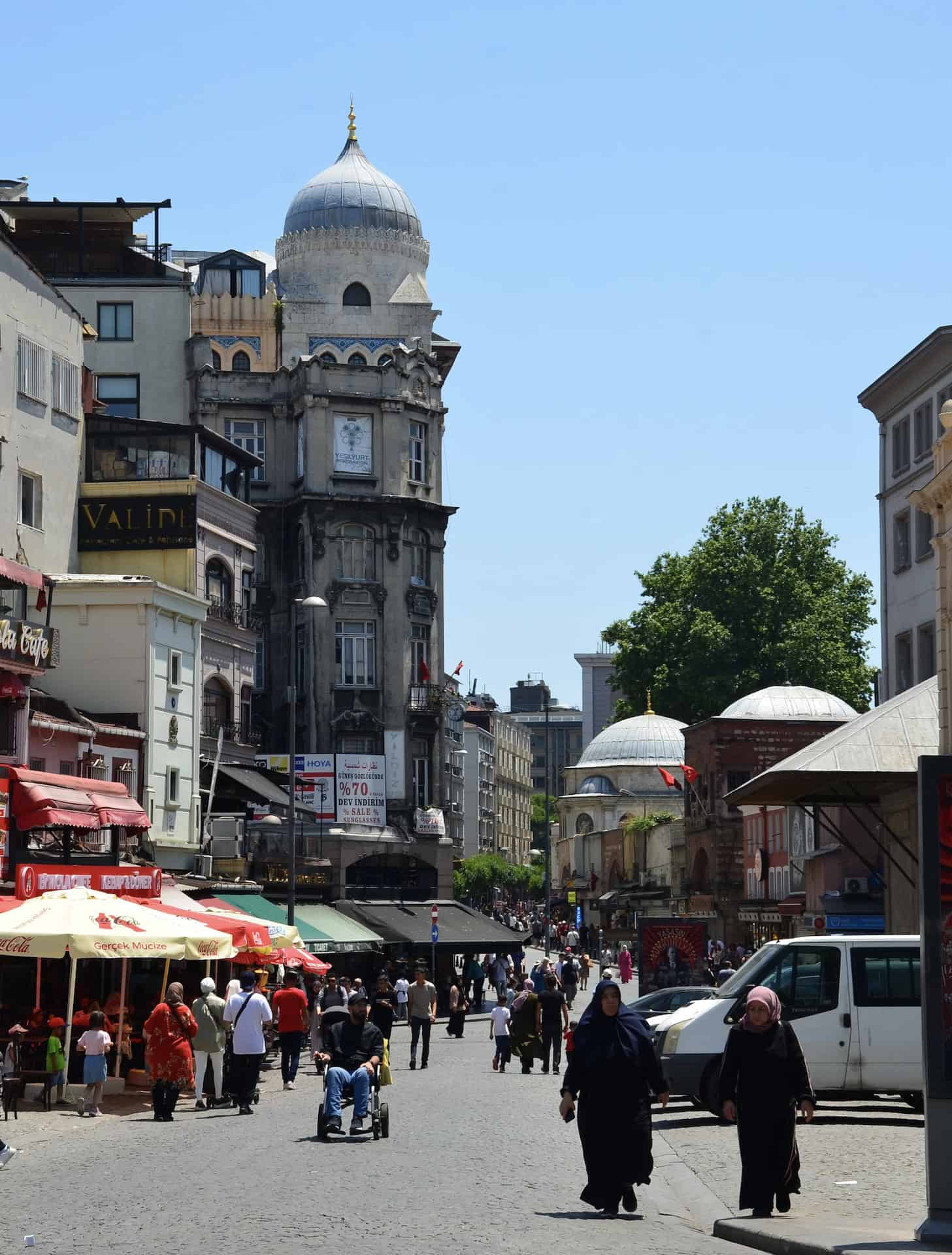 A street in Eminönü