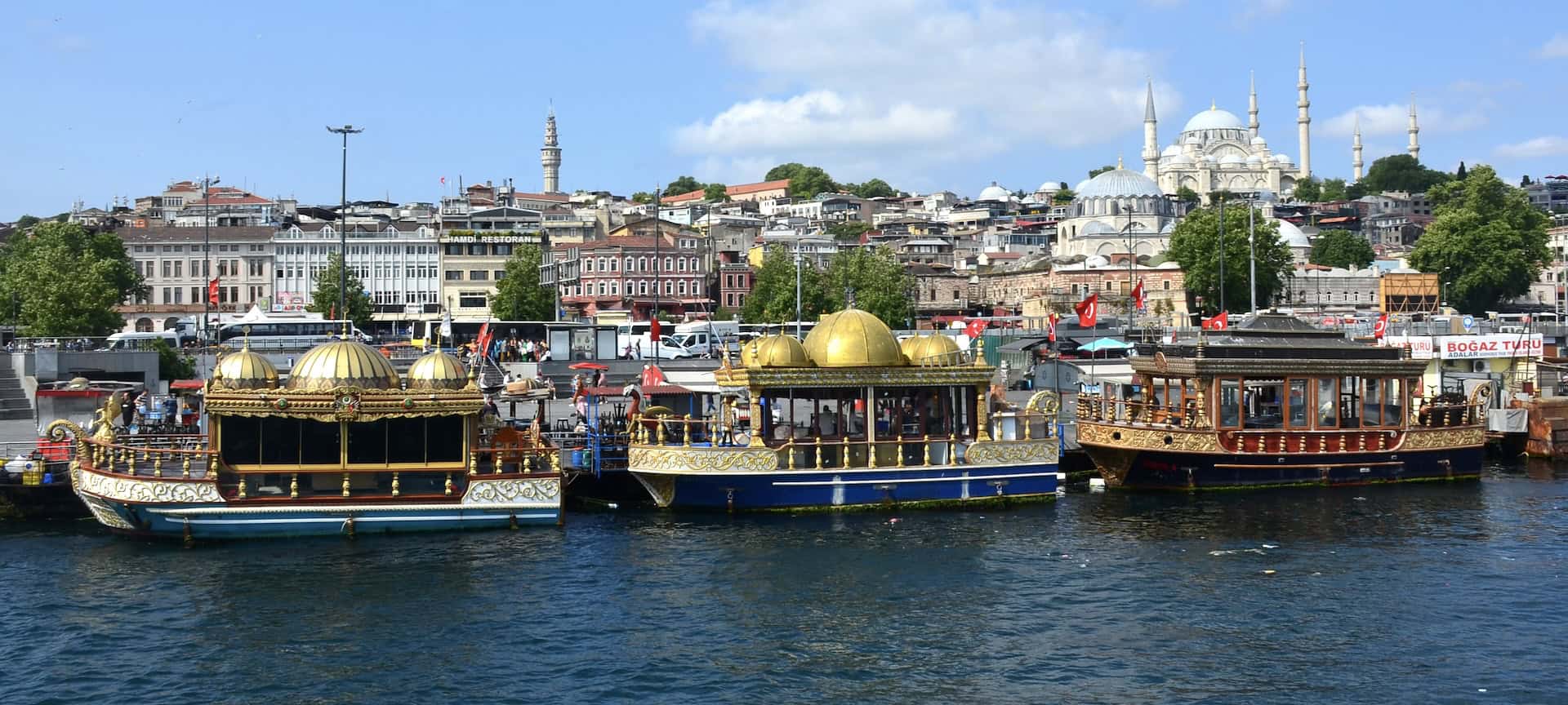 Balık ekmek boats in Eminönü, Istanbul, Turkey