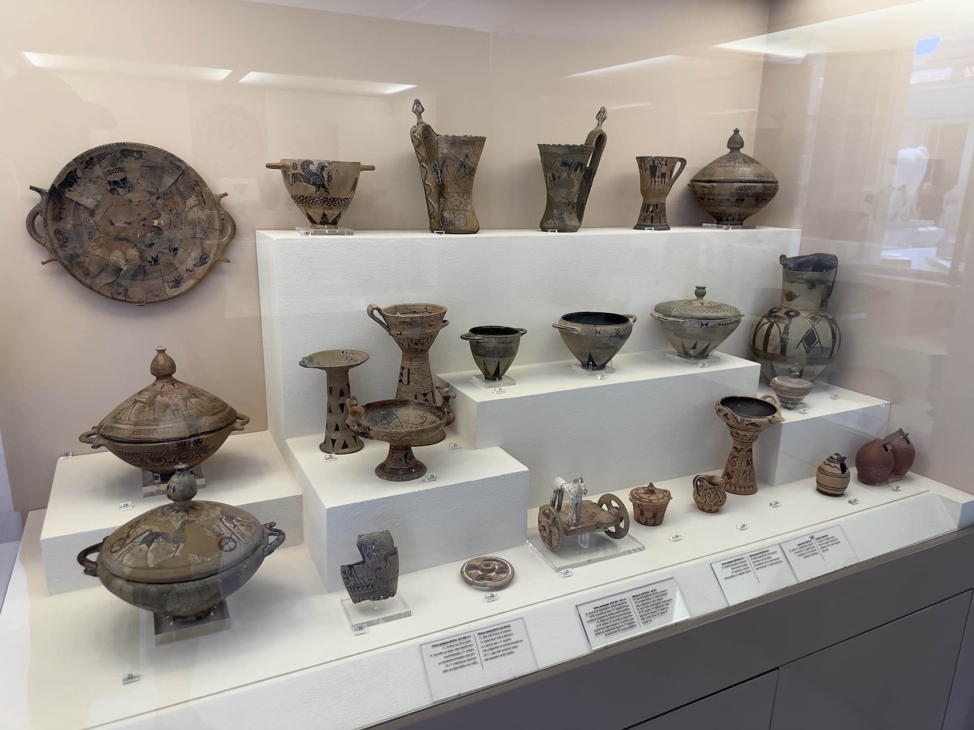 Ceramics from 675 to 650 BC