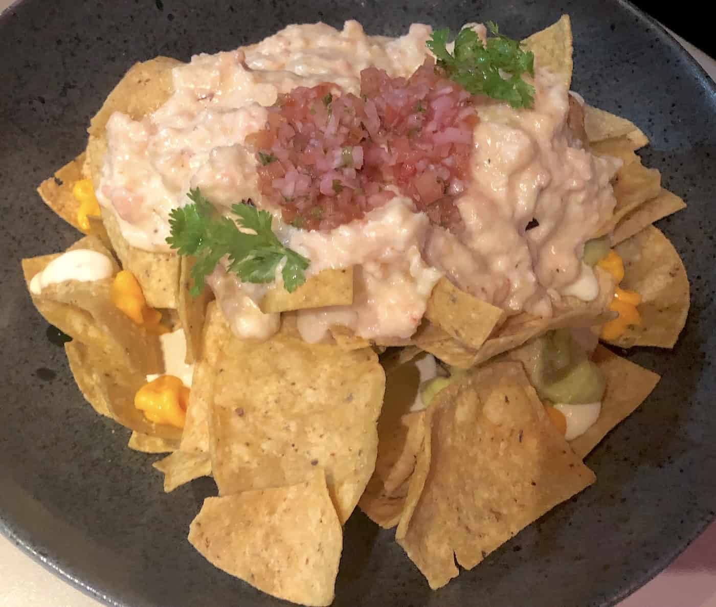 Nachos with crab meat at Ambar in Pereira, Risaralda, Colombia