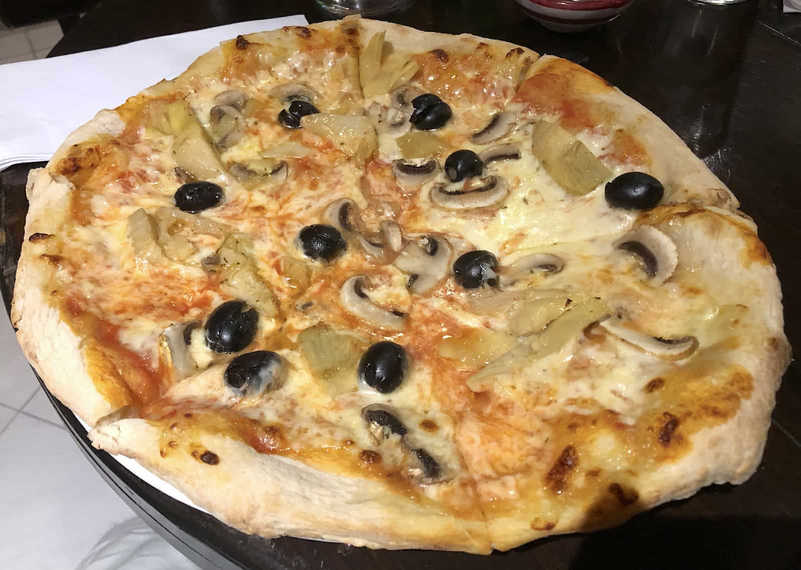 Pizza at Vinería San Martino in Pereira, Risaralda, Colombia